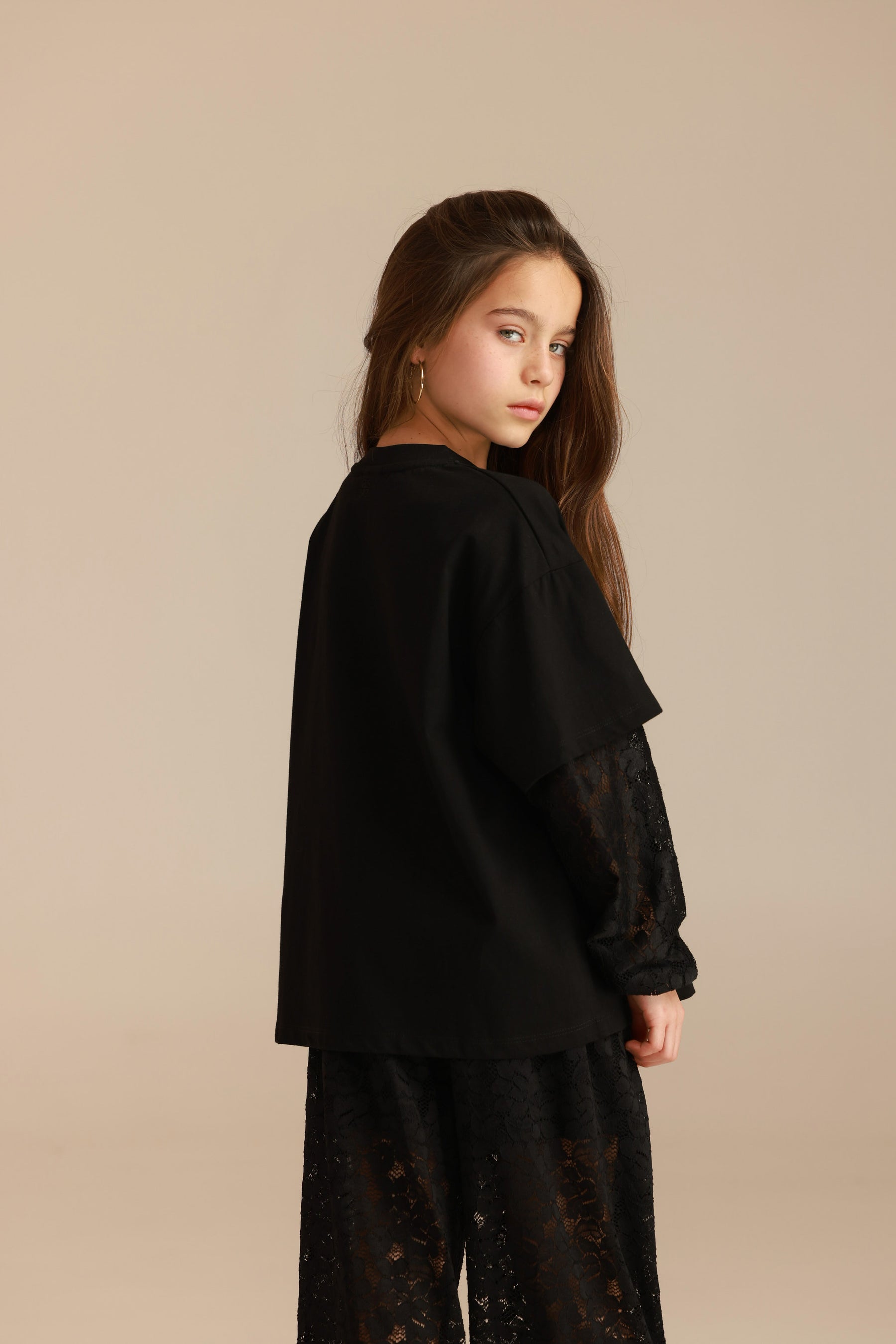 חולצת ליבר שחורה