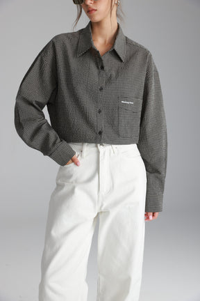 חולצת לאלי מכופתרת שחורה