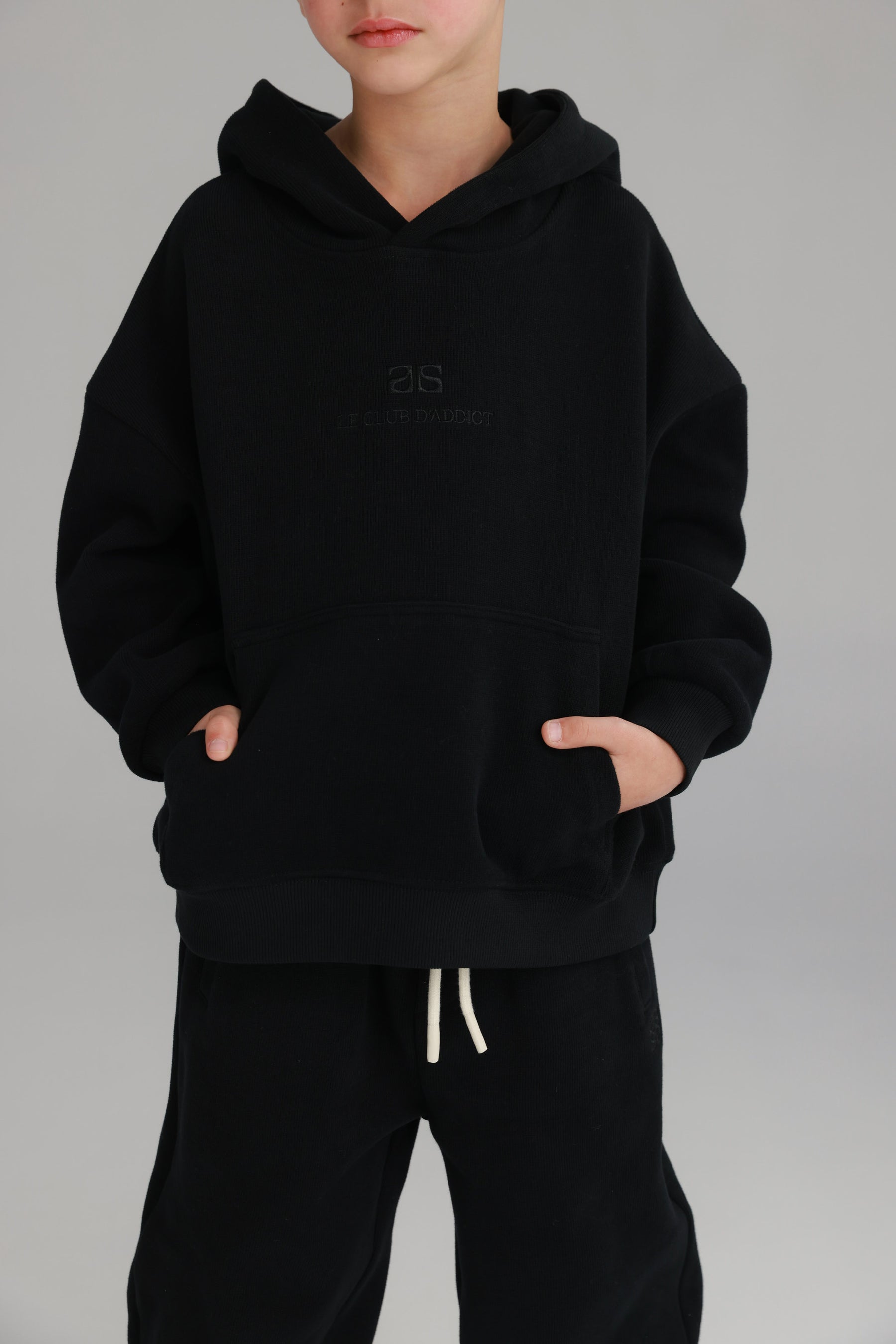 חליפת סלינה שחורה