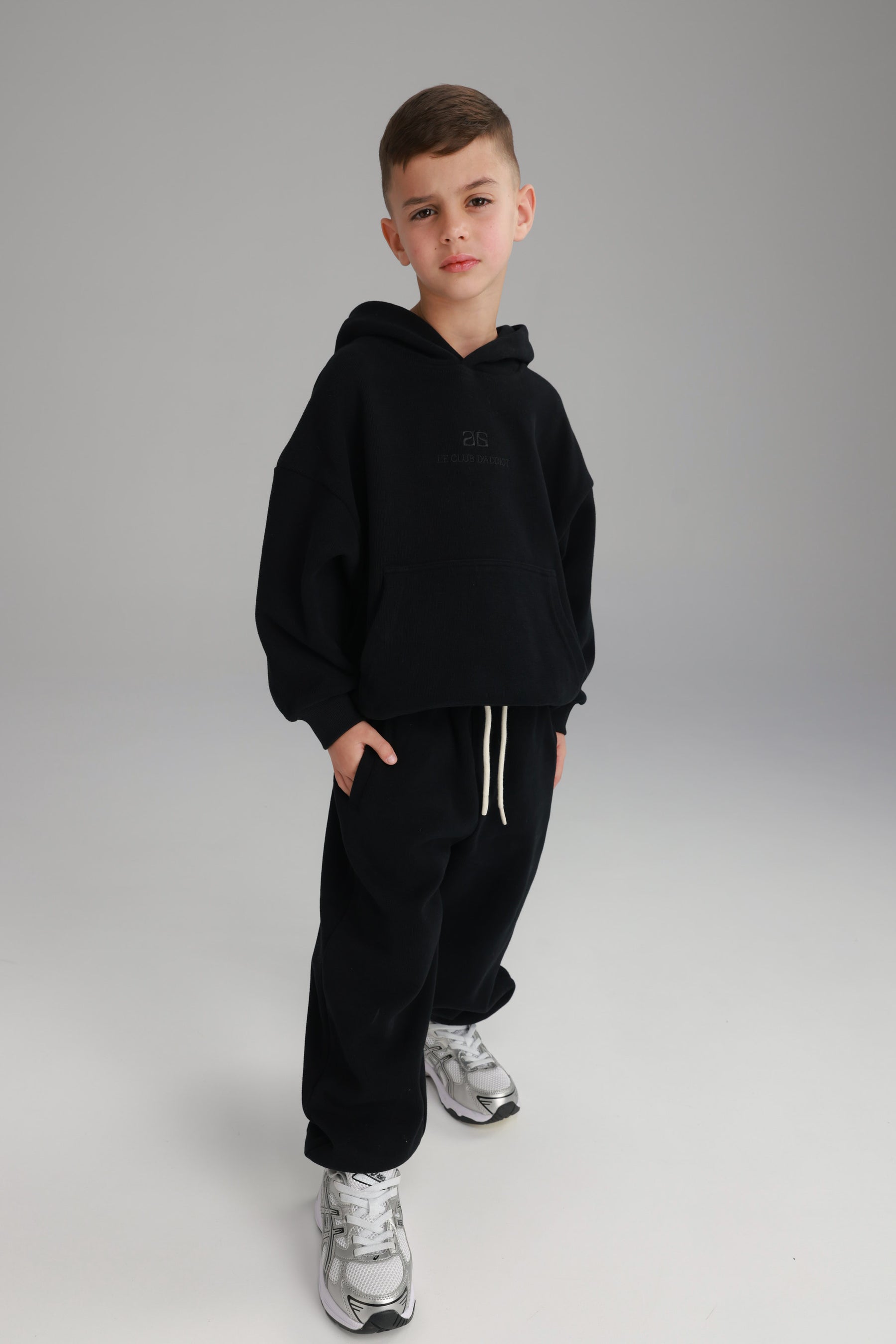 חליפת סלינה שחורה