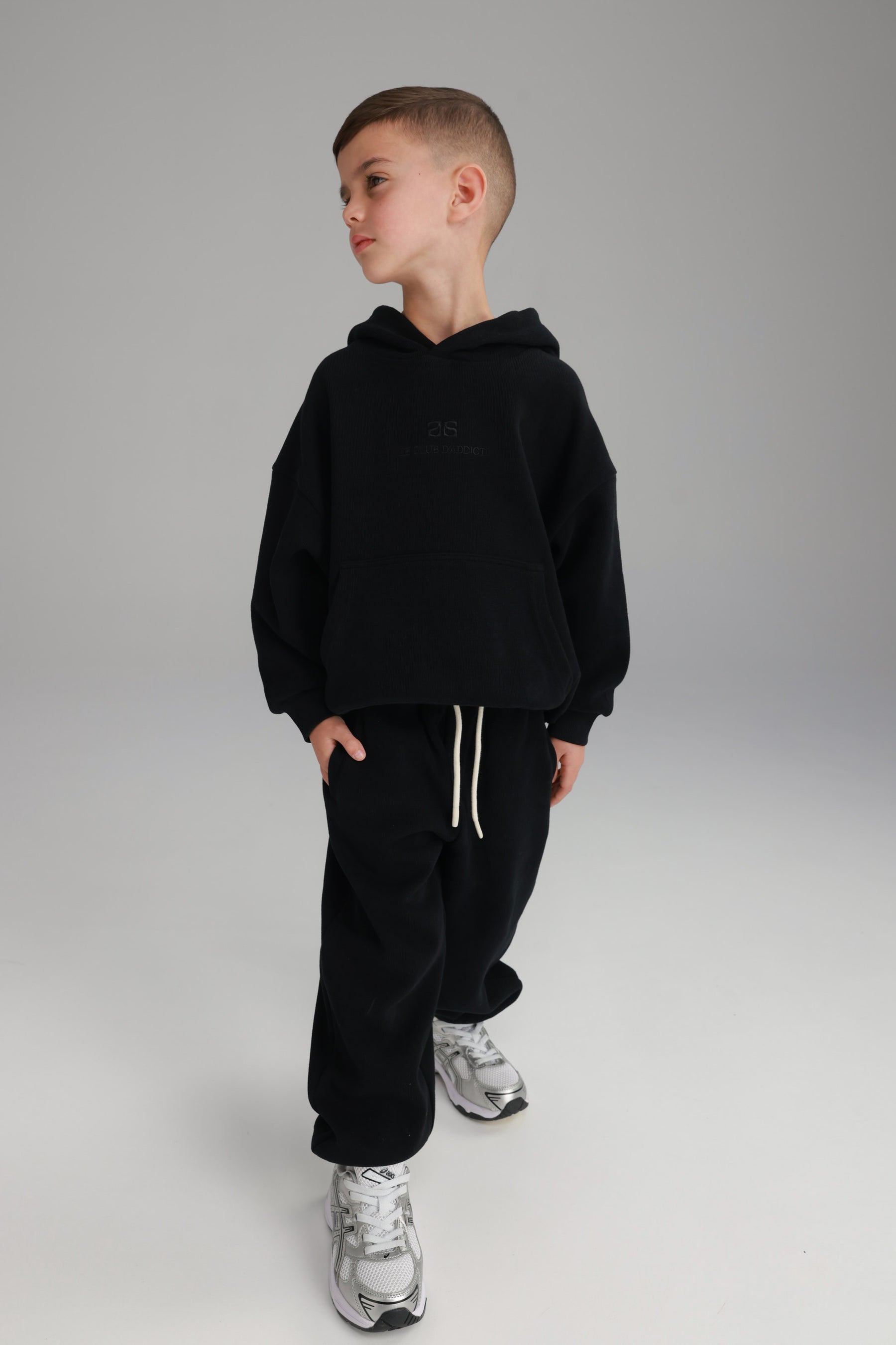 חליפת סלינה שחורה