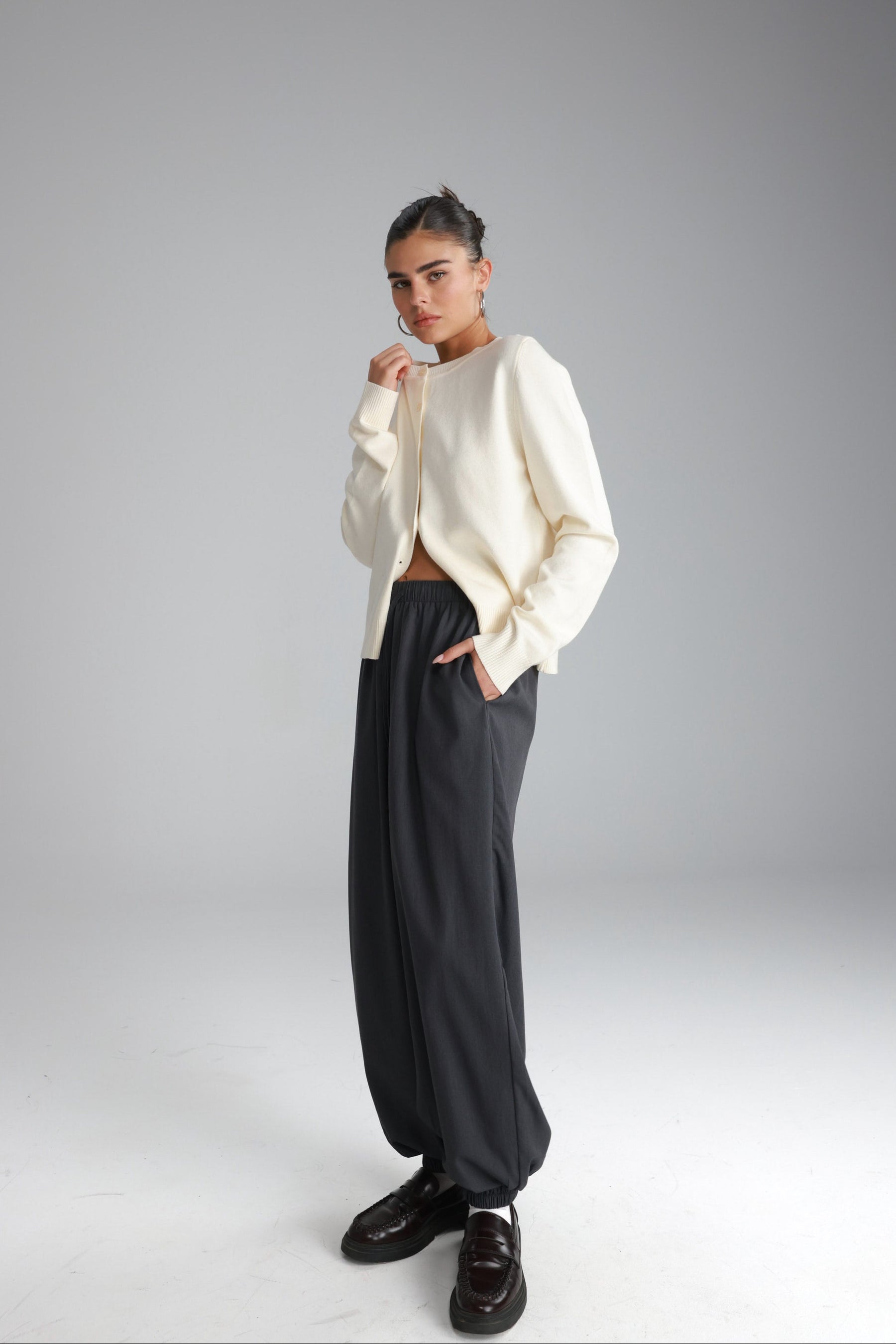 מכנסי אן אפור כהה