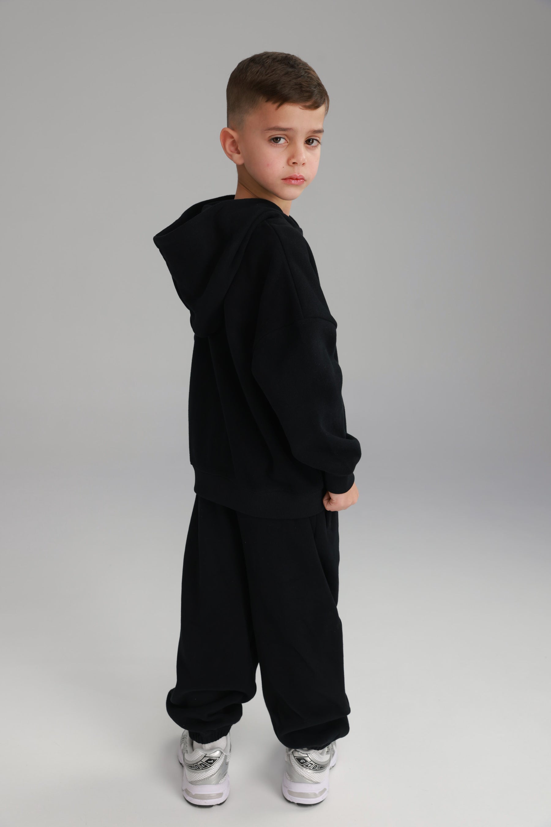 חליפת סלינה שחורה