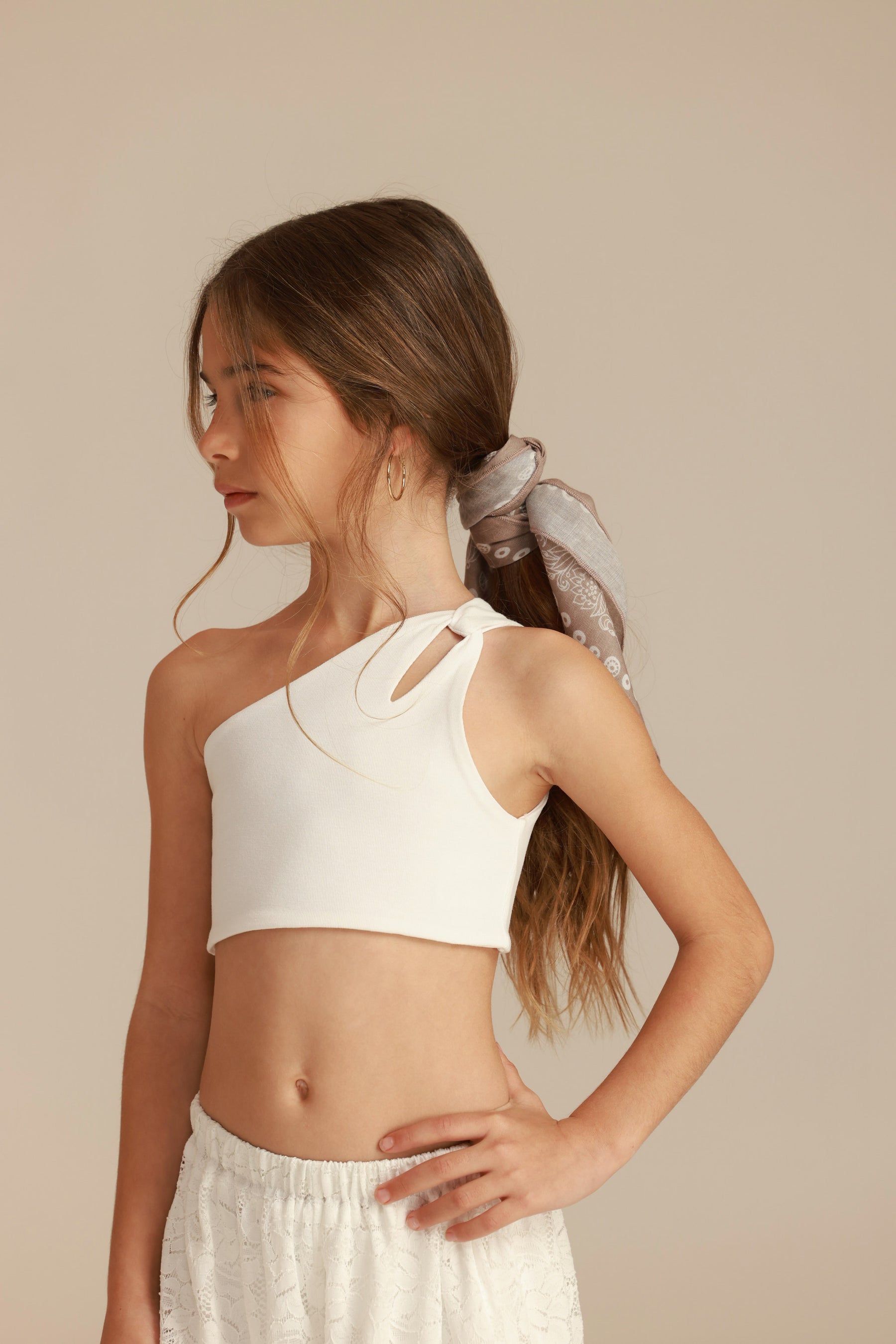 גופיית עמליה לבנה