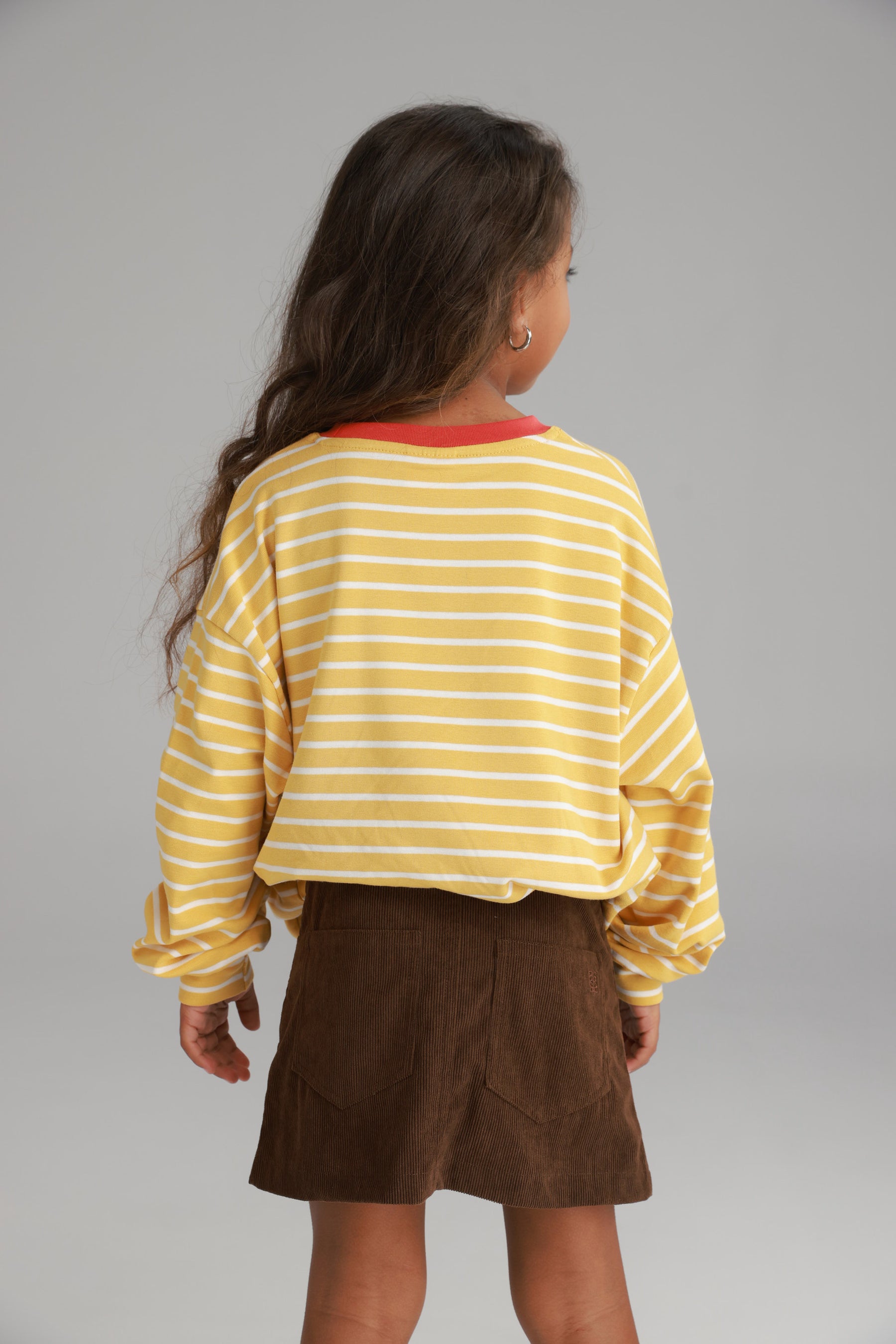 חולצת סולי צהובה