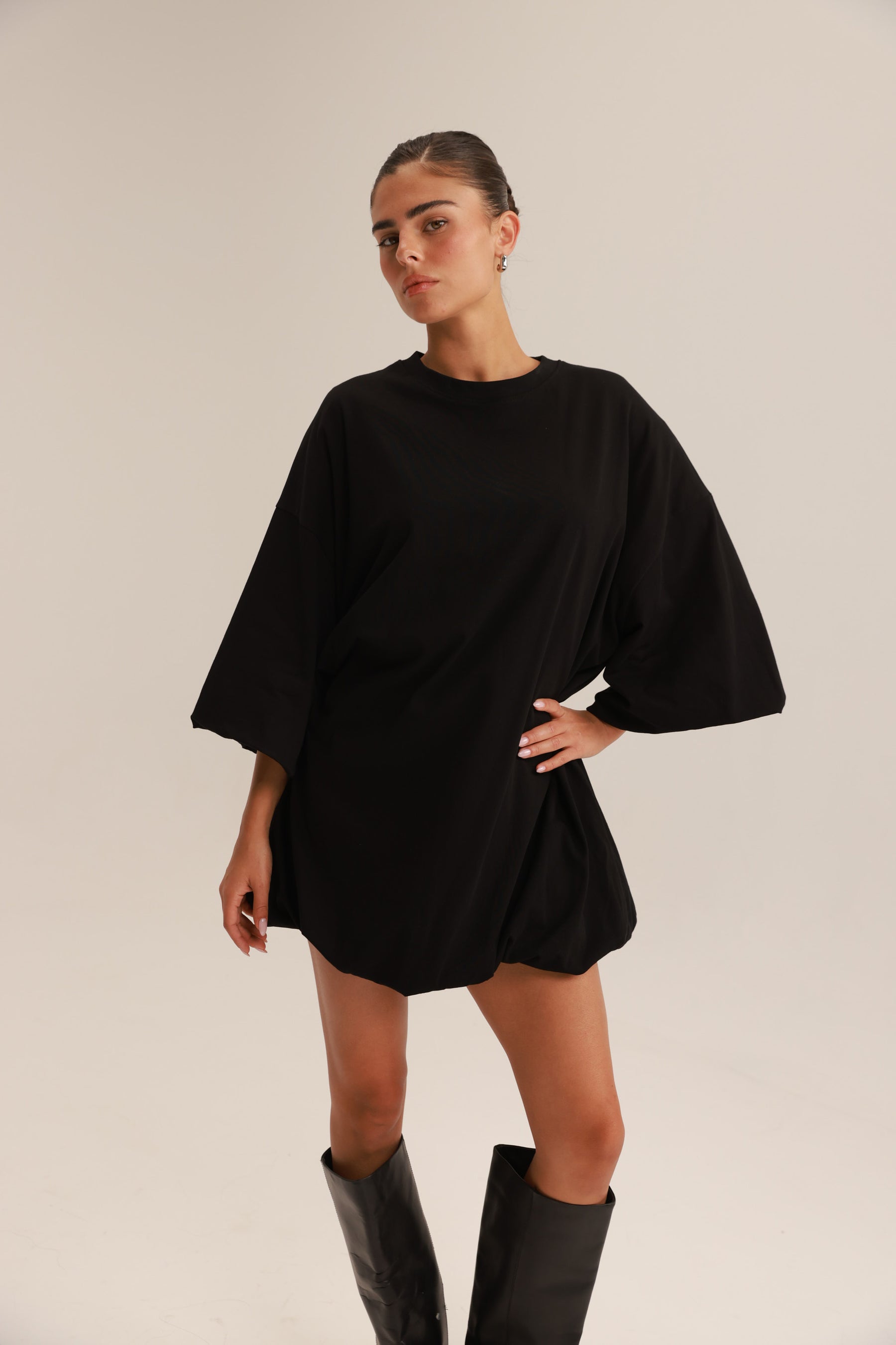 שמלת אמיליה שחורה