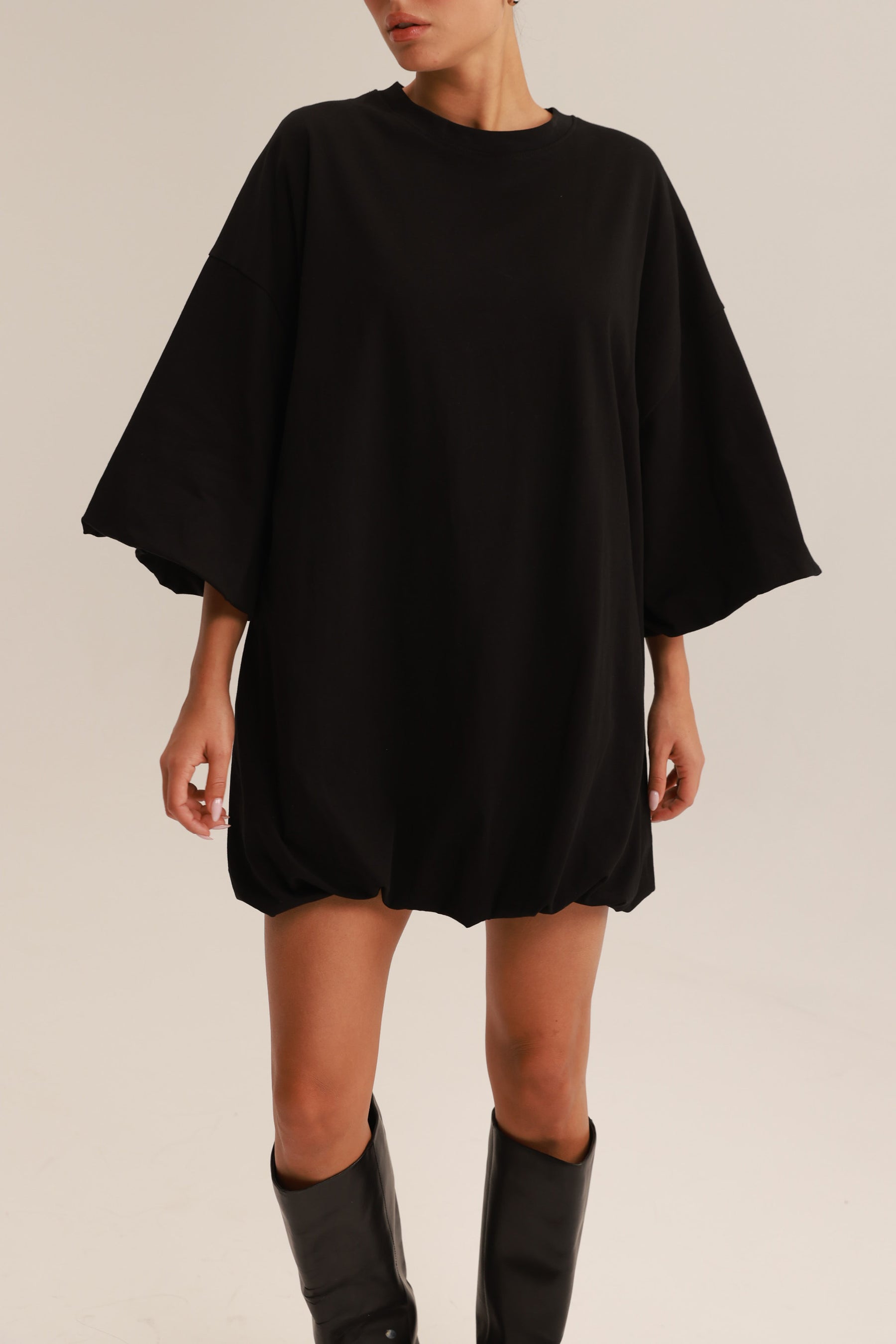 שמלת אמיליה שחורה