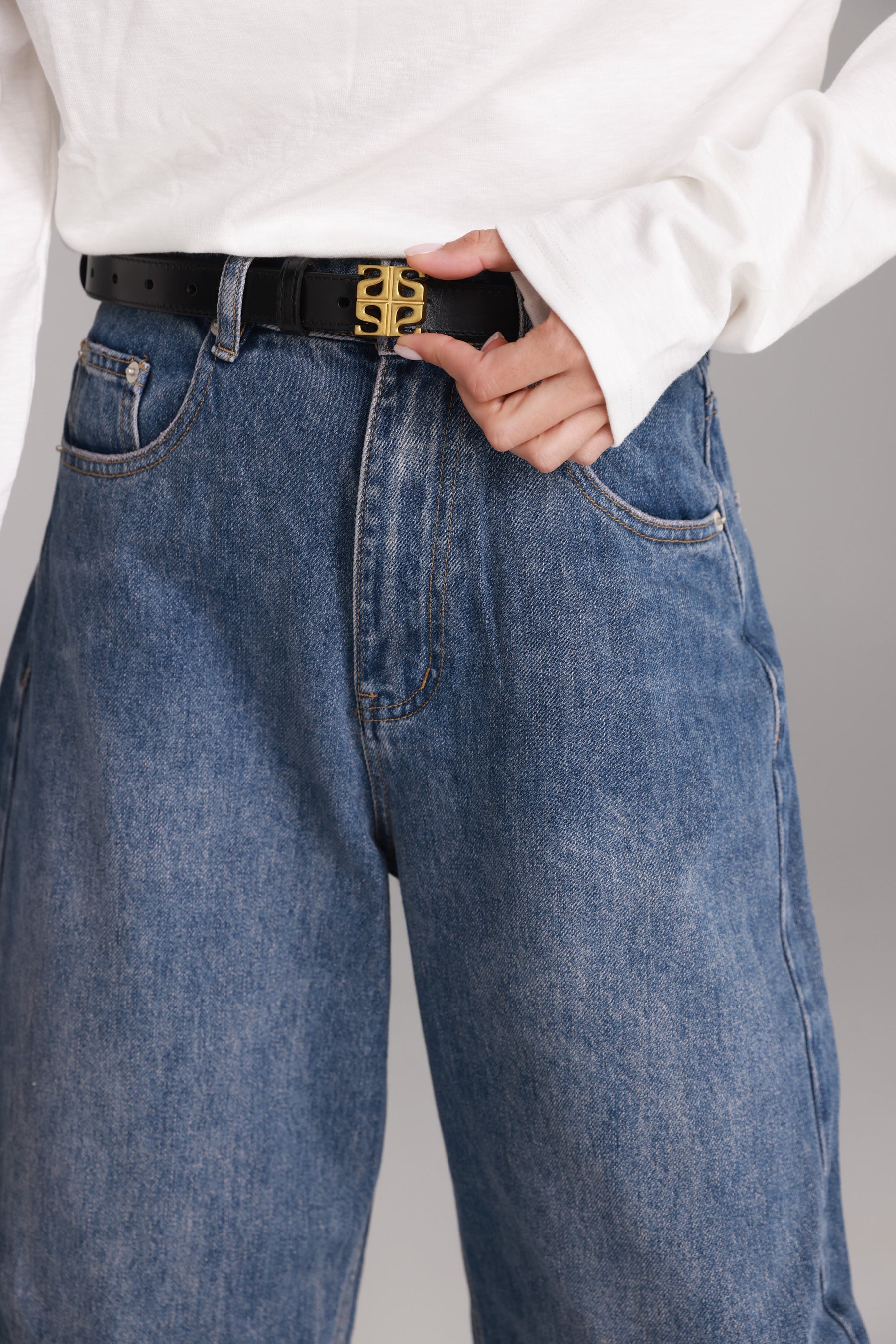 חגורת מריאן שחורה אבזם זהב