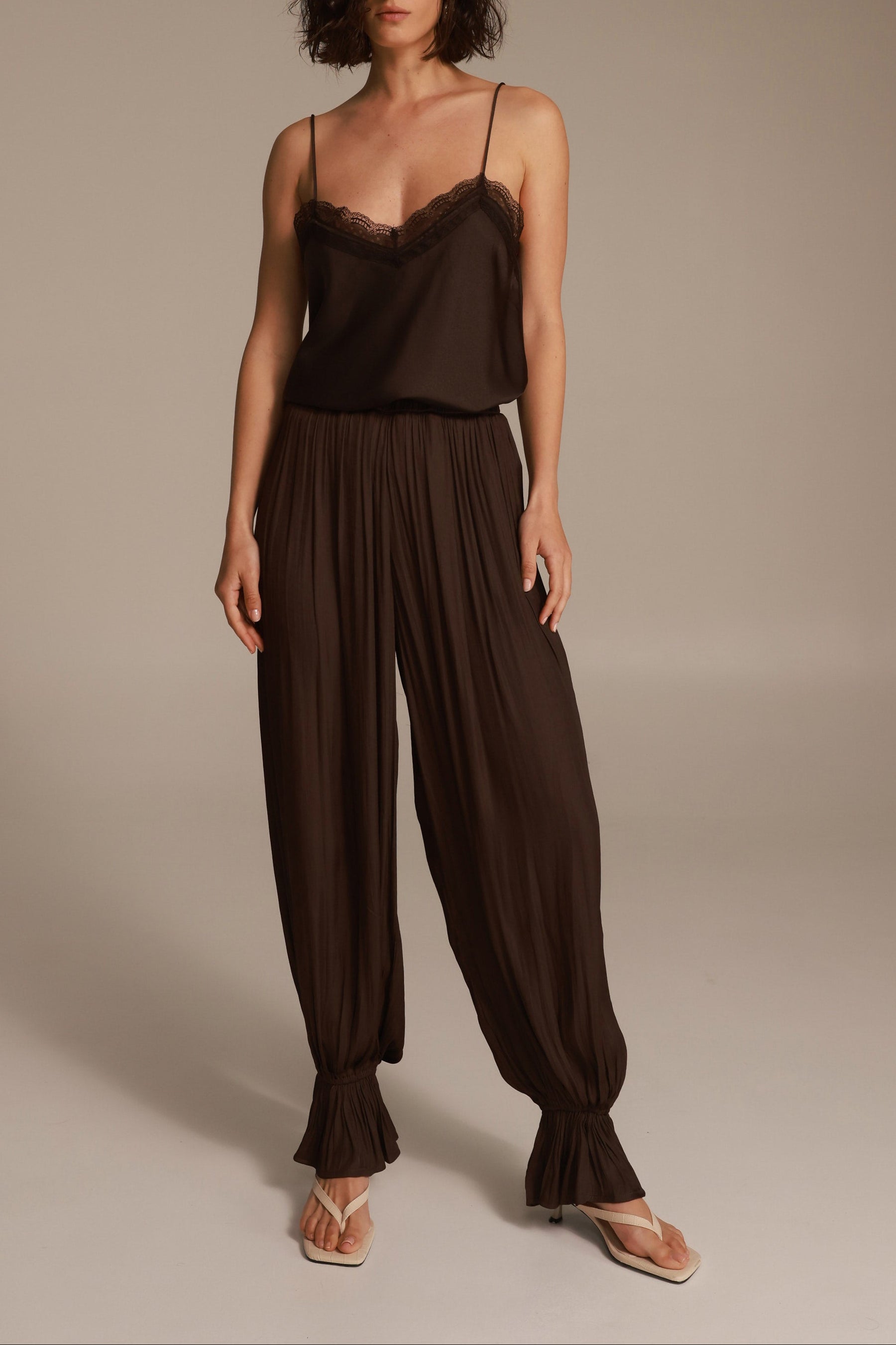 גופיית רוסליה חומה