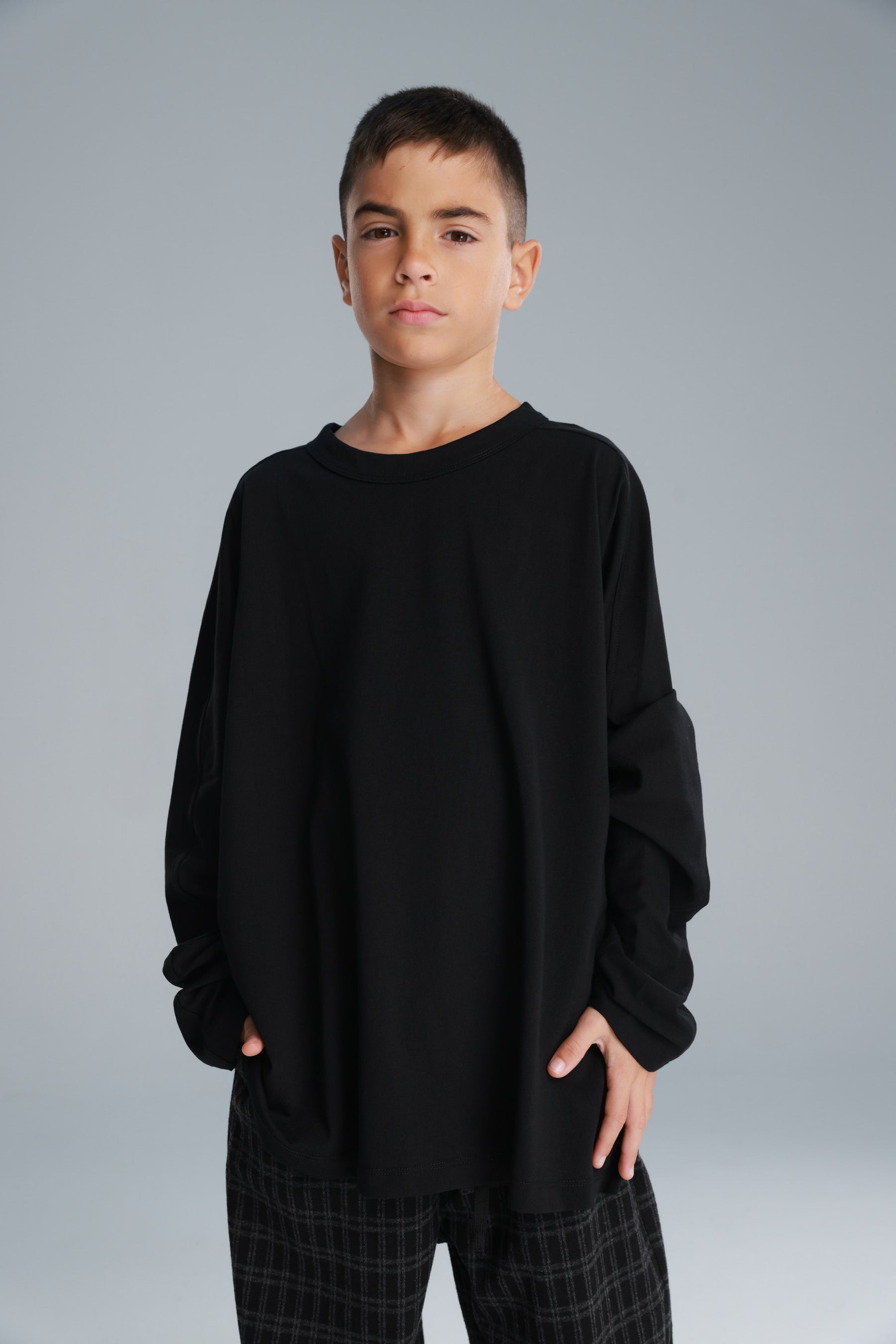 חולצת קרינה שחורה