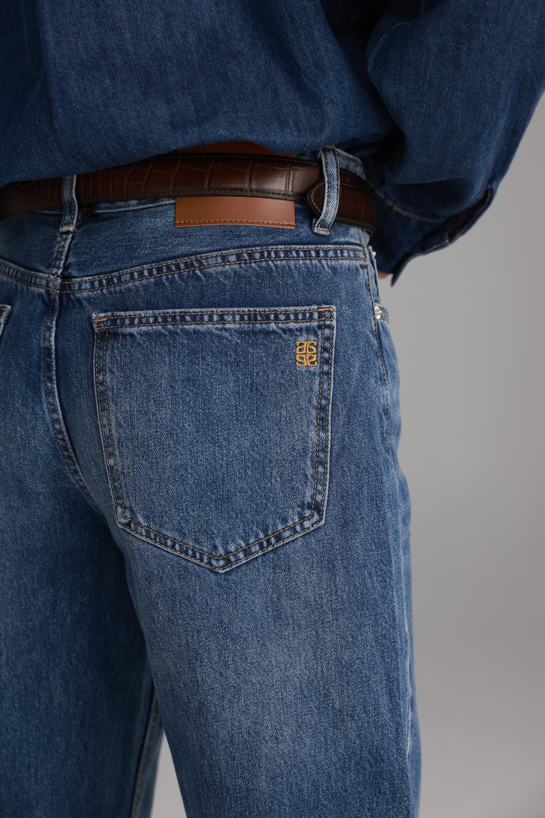 ג'ינס סאלי כחול כהה