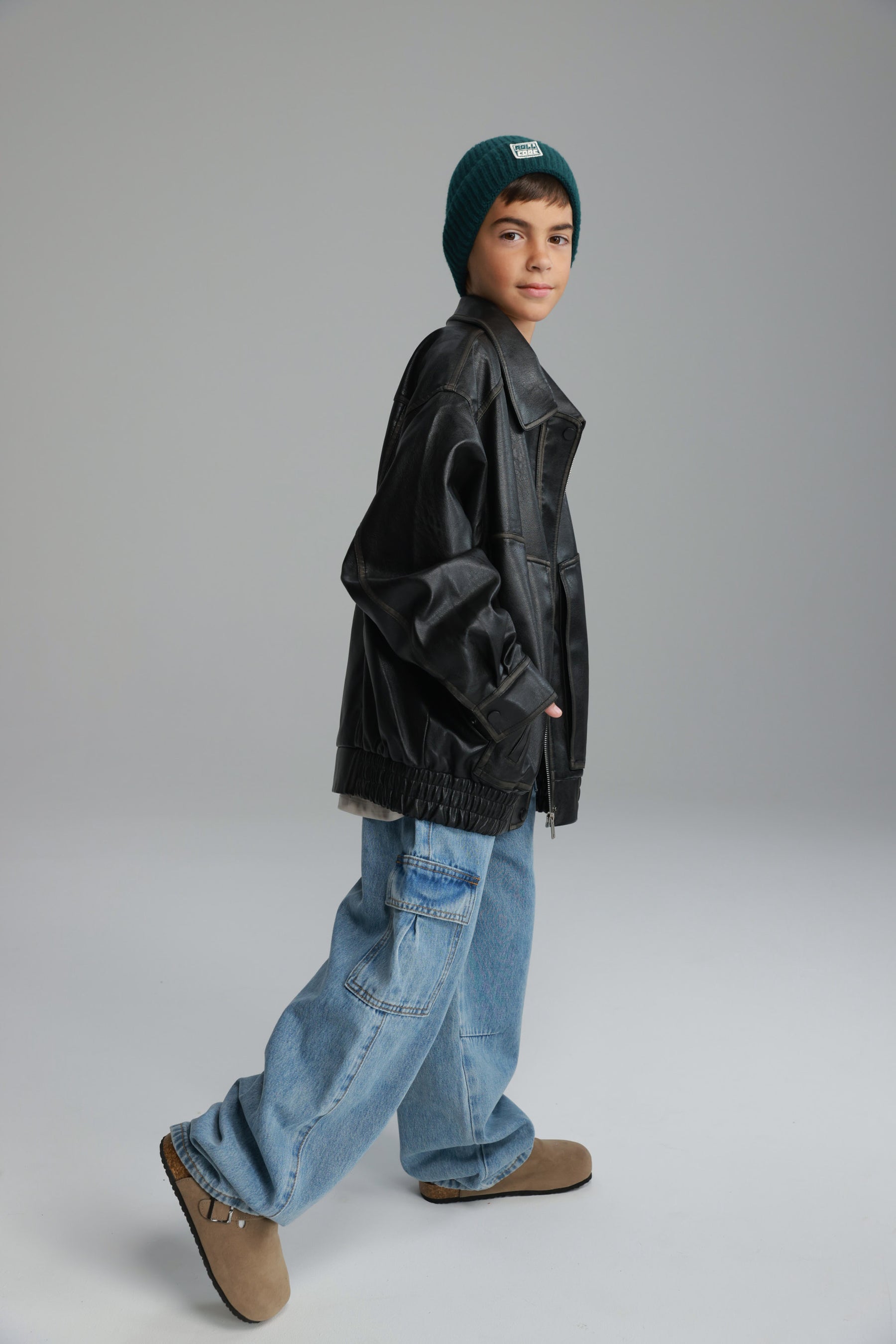 מעיל האנה דמוי עור שחור