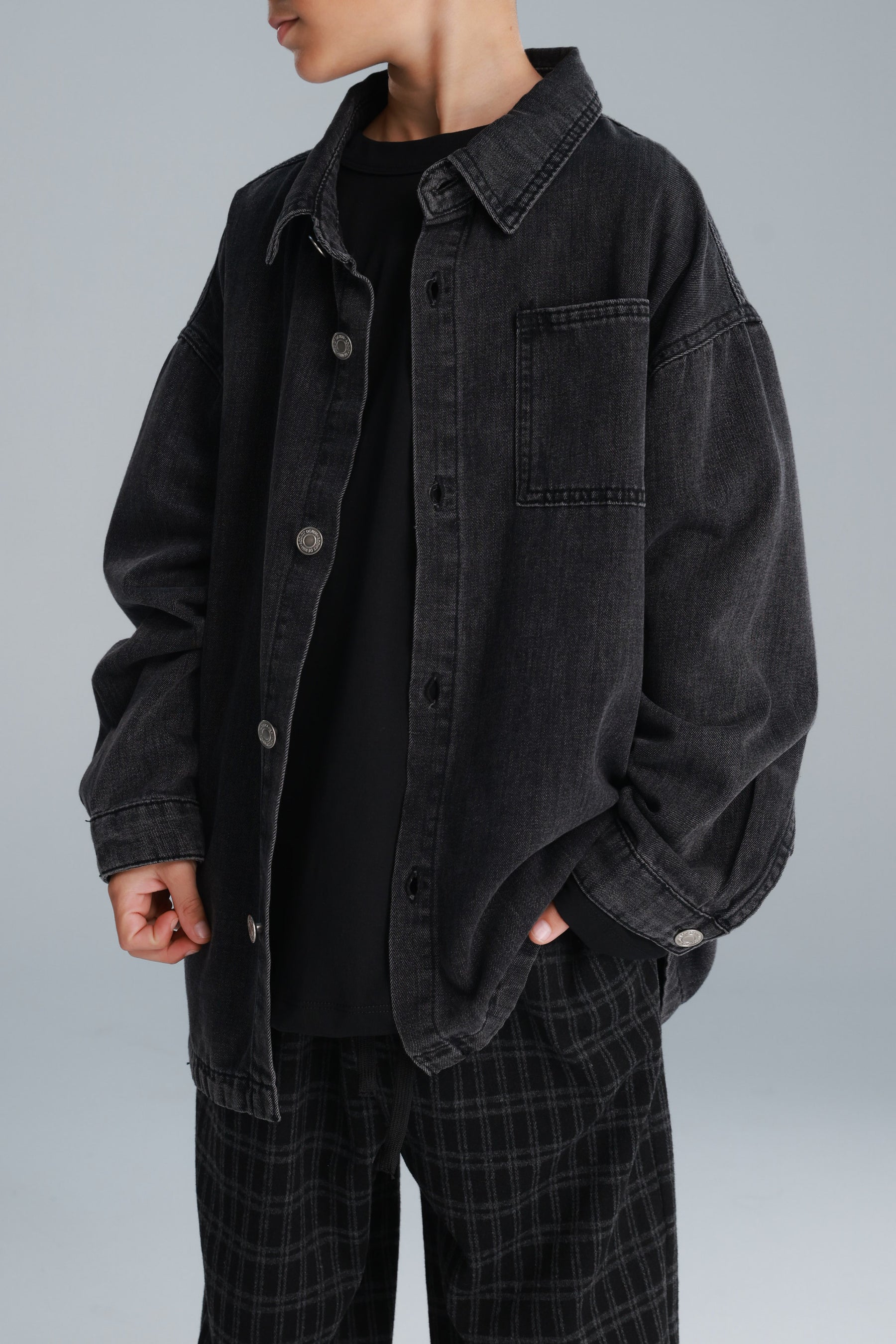 חולצת ג'ינס מייסון שחורה