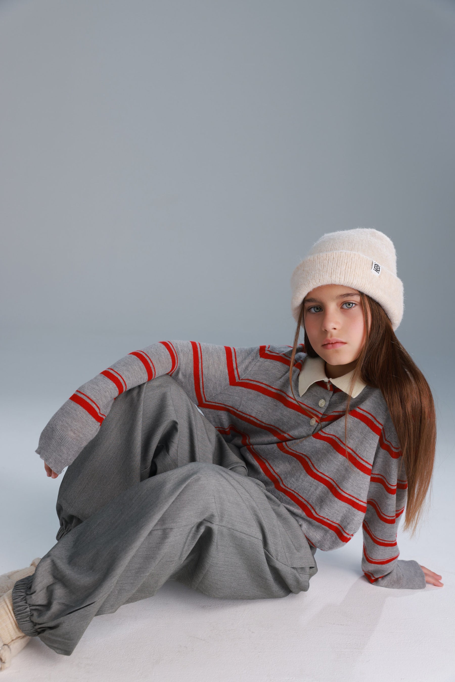 מכנסי ג'ין אפור בהיר