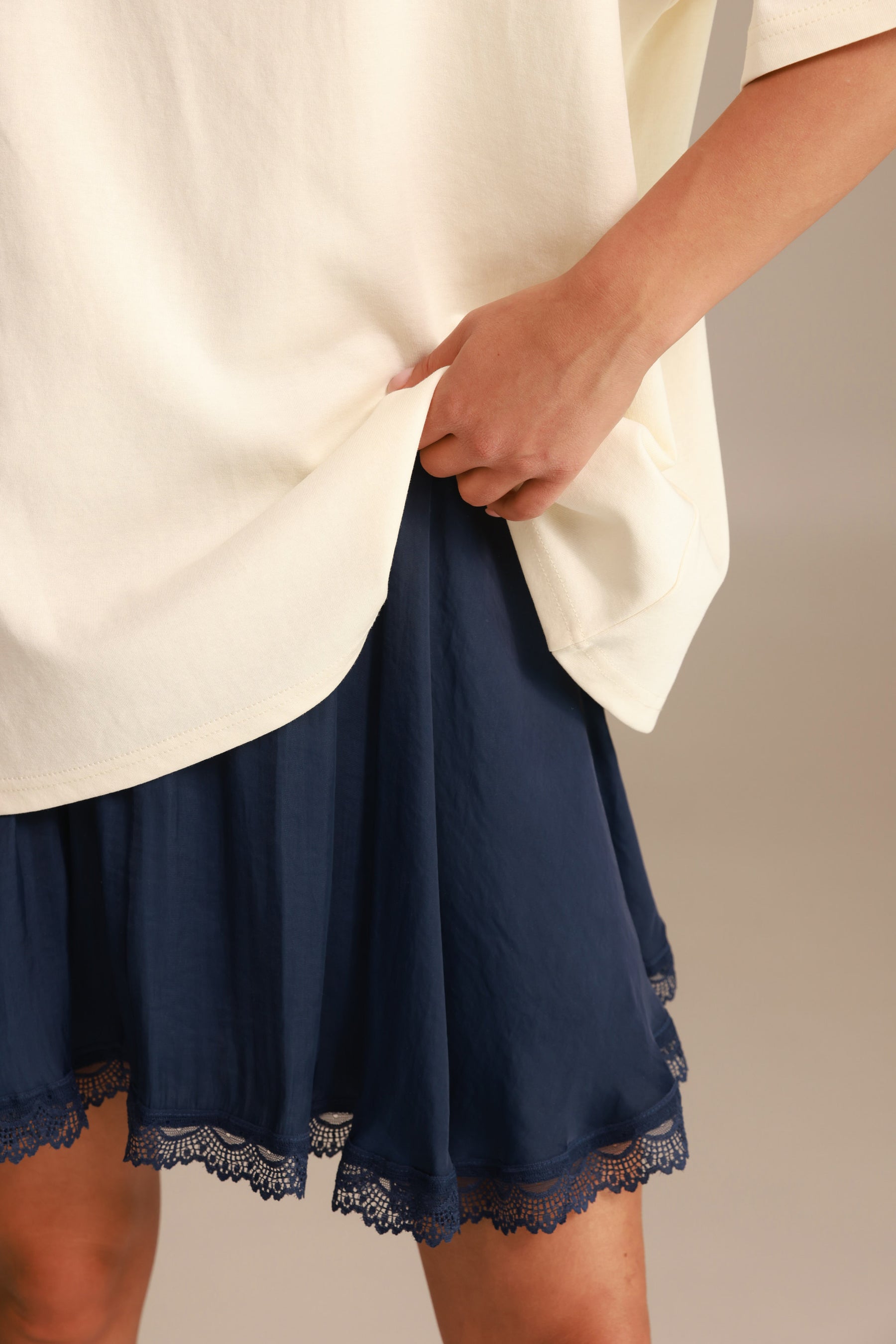 חצאית קיאטו נייבי