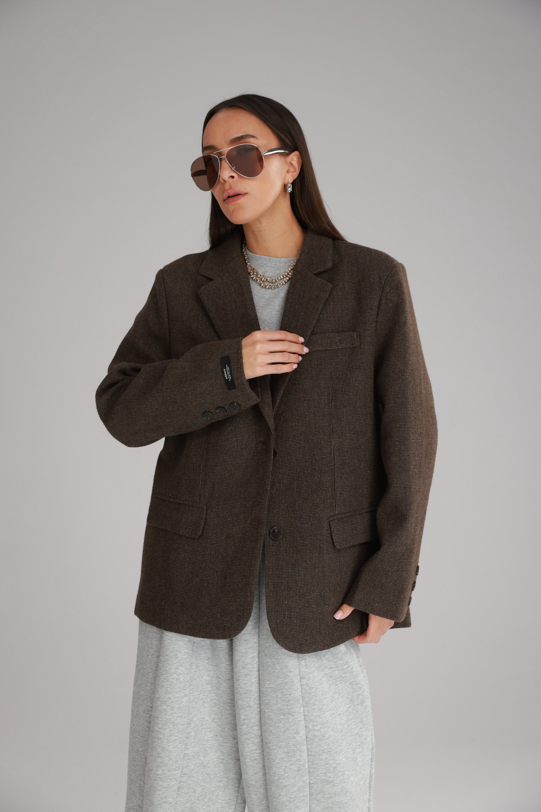 בלייזר אנדי חום כהה