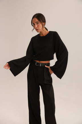 חולצת מלני שחורה