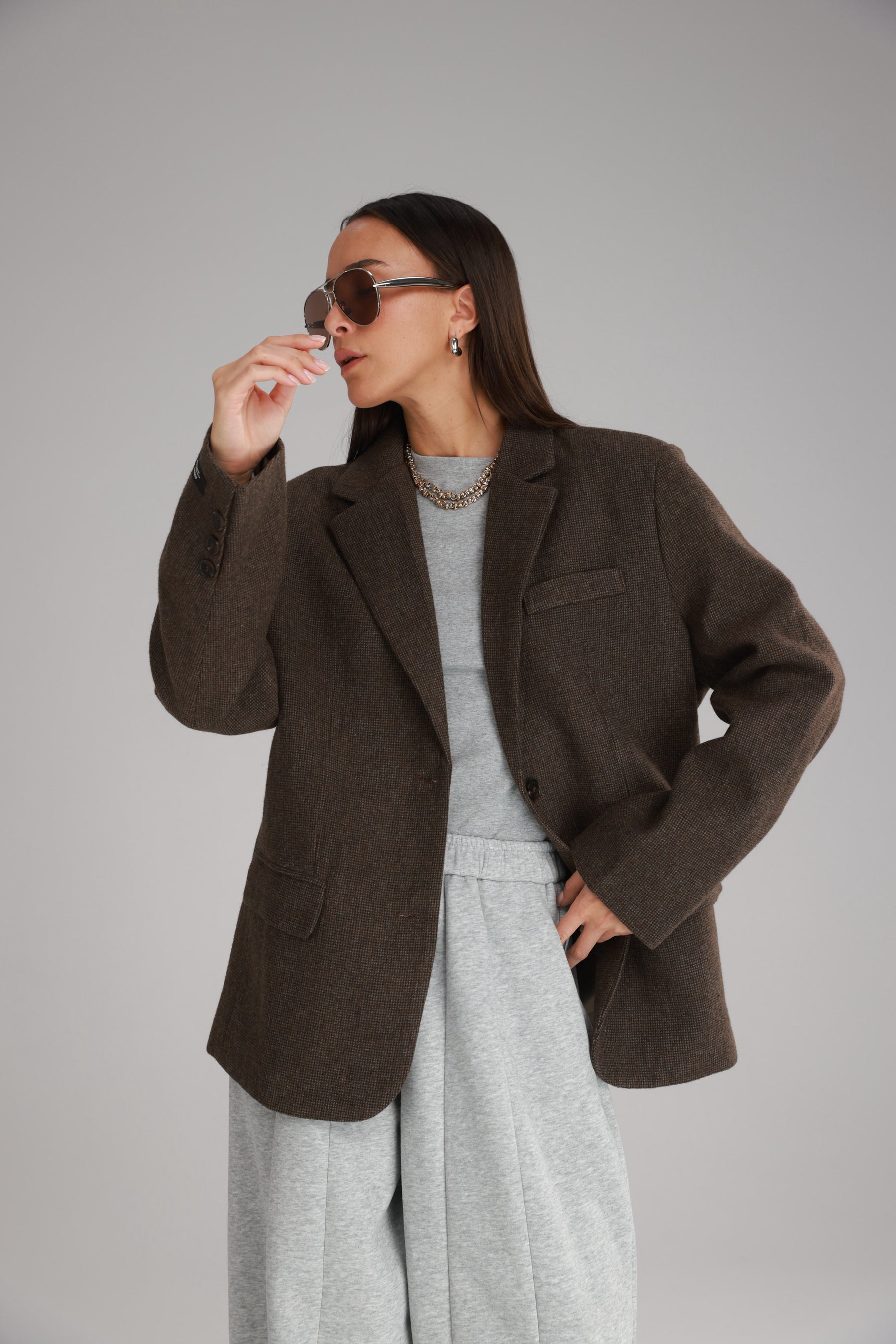 בלייזר אנדי חום כהה