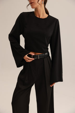 חולצת מלני שחורה