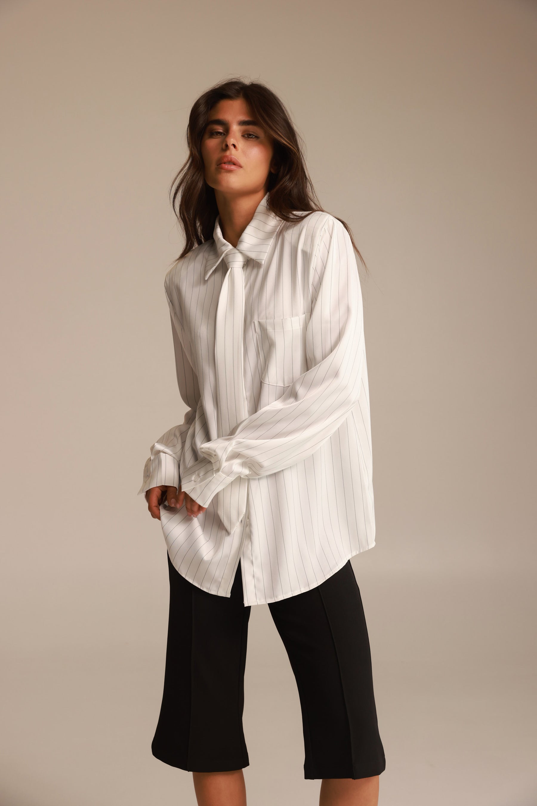 חולצת רוג'רס מכופתרת לבנה