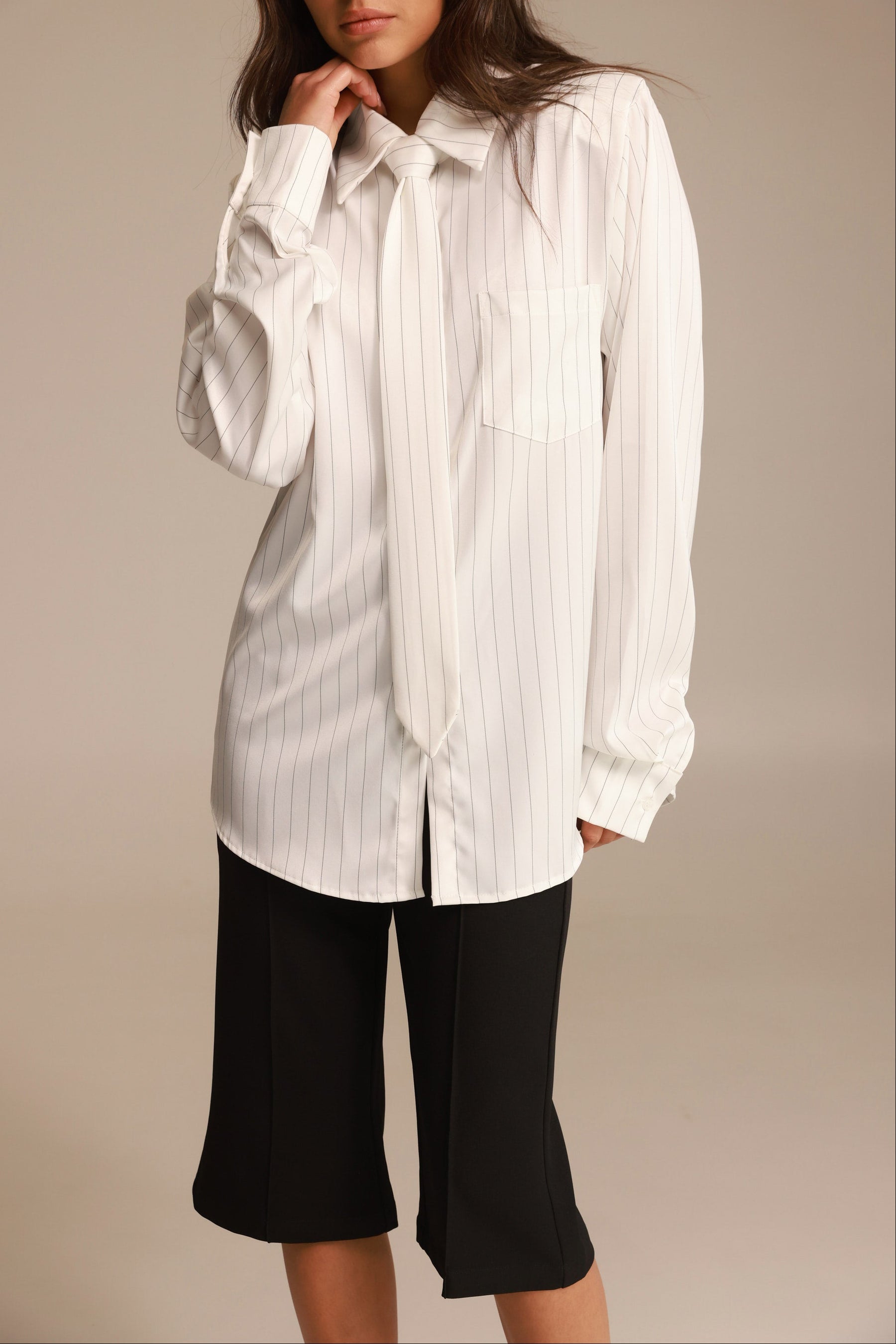 חולצת רוג'רס מכופתרת לבנה