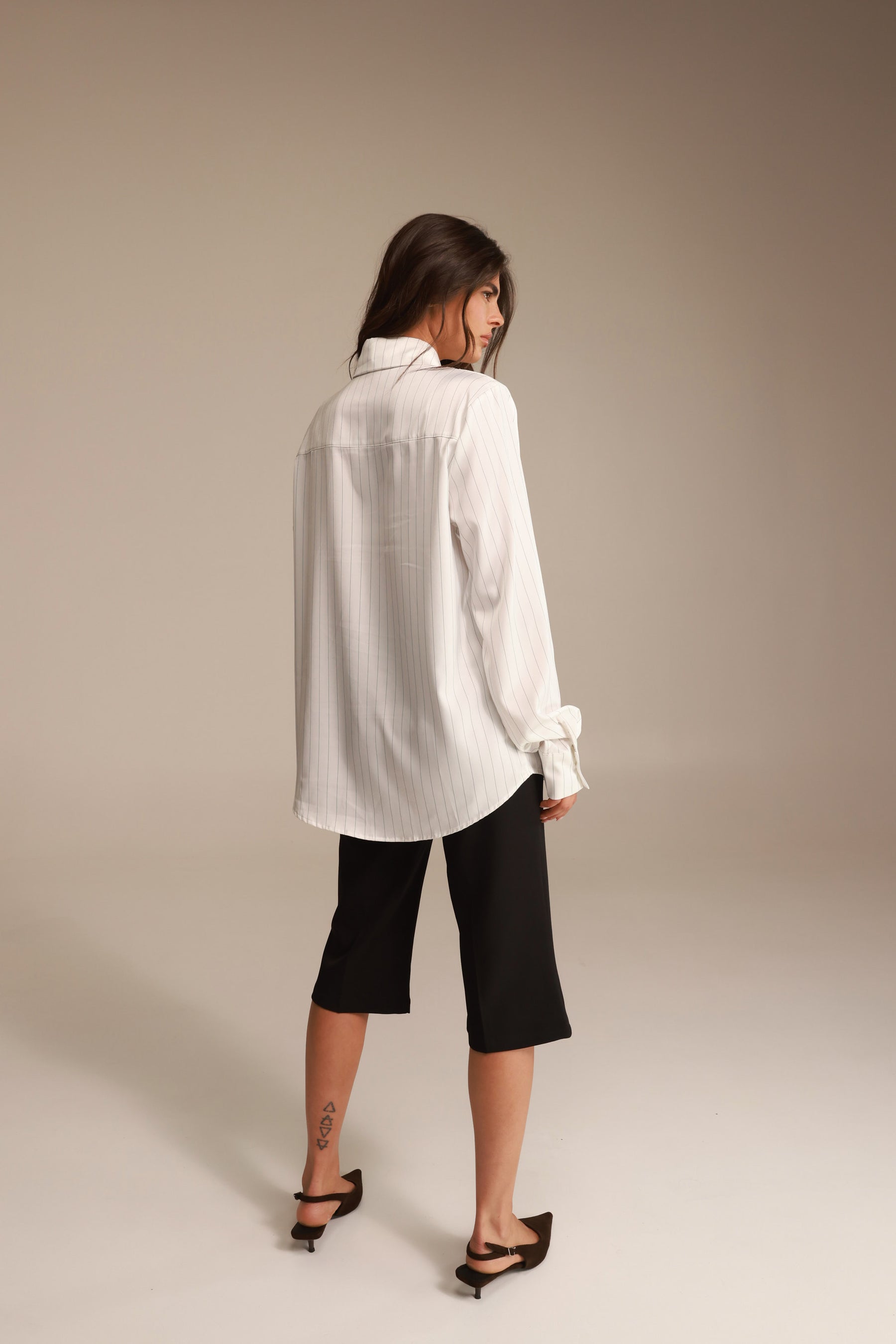 חולצת רוג'רס מכופתרת לבנה