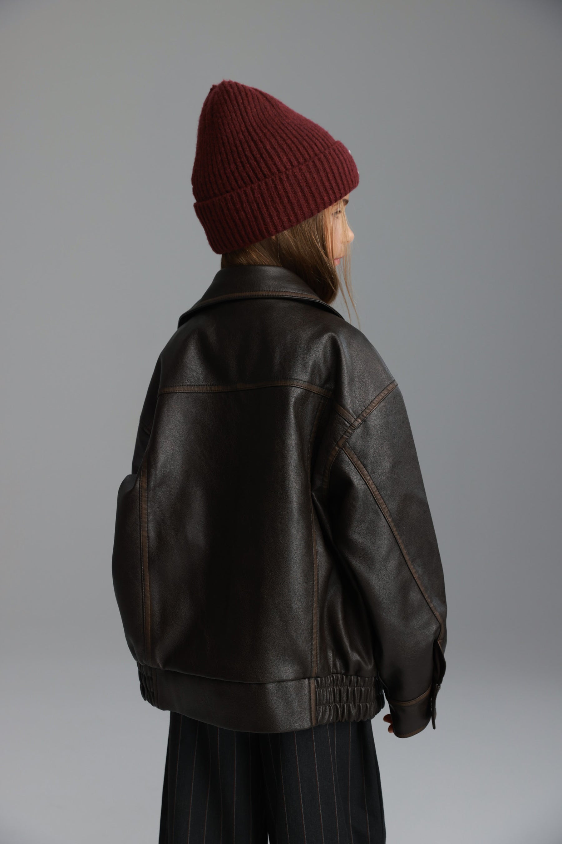 מעיל האנה דמוי עור חום כהה