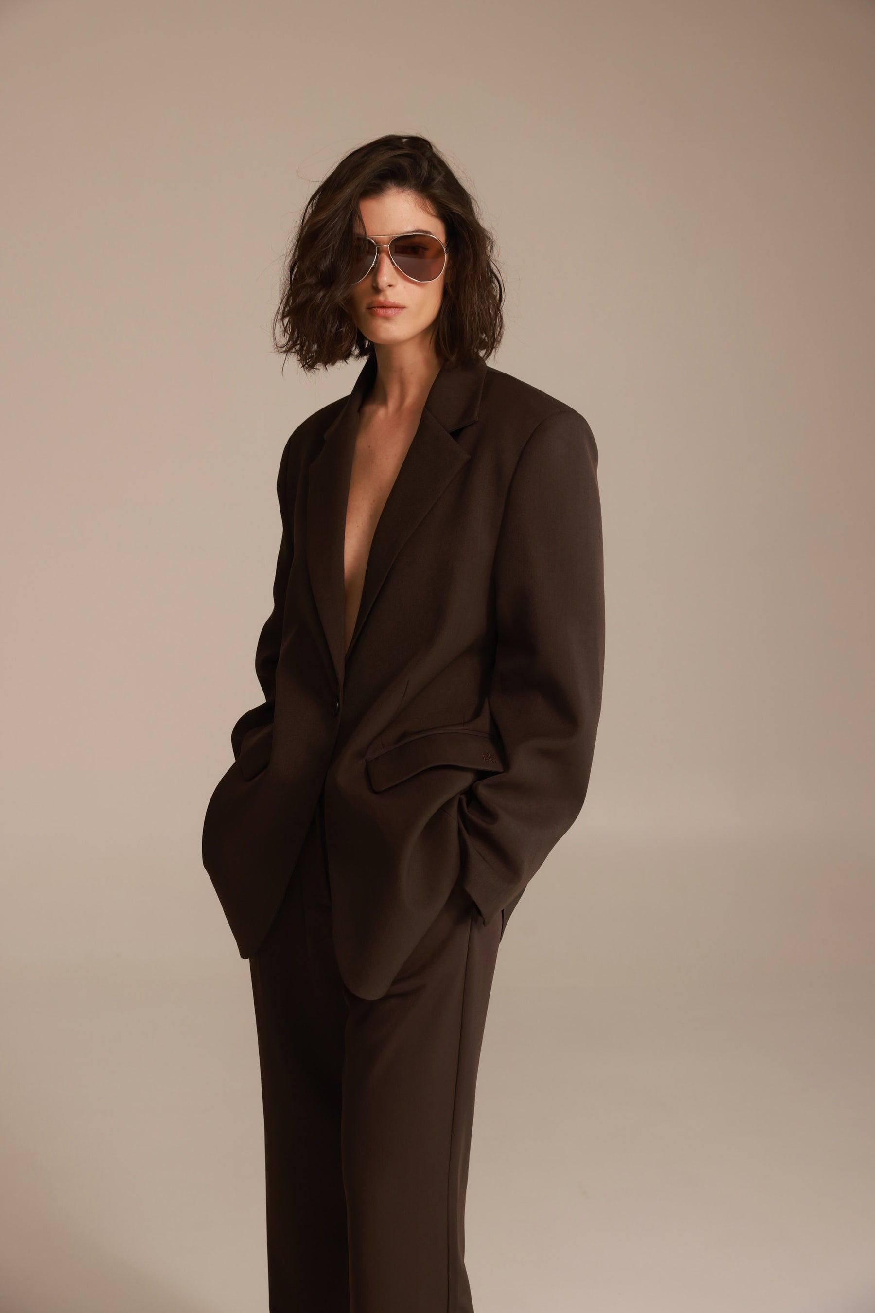 בלייזר נואל חום כהה