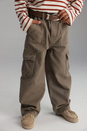 ג'ינס מרטין חאקי