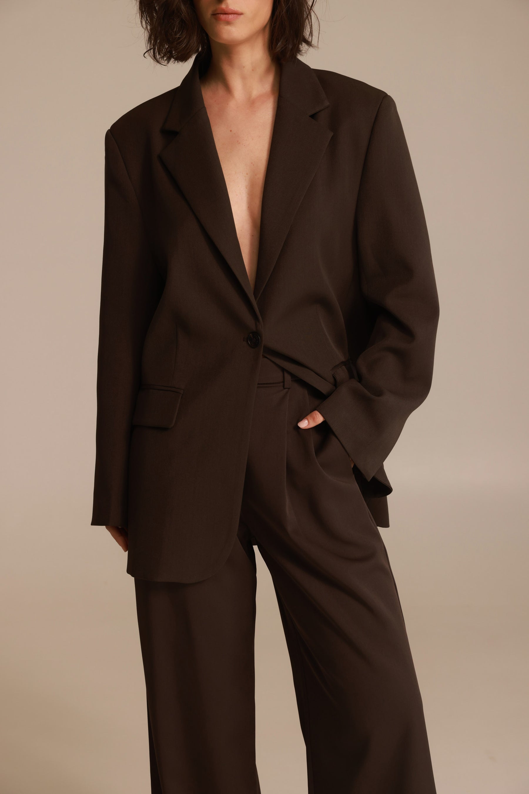 בלייזר נואל חום כהה