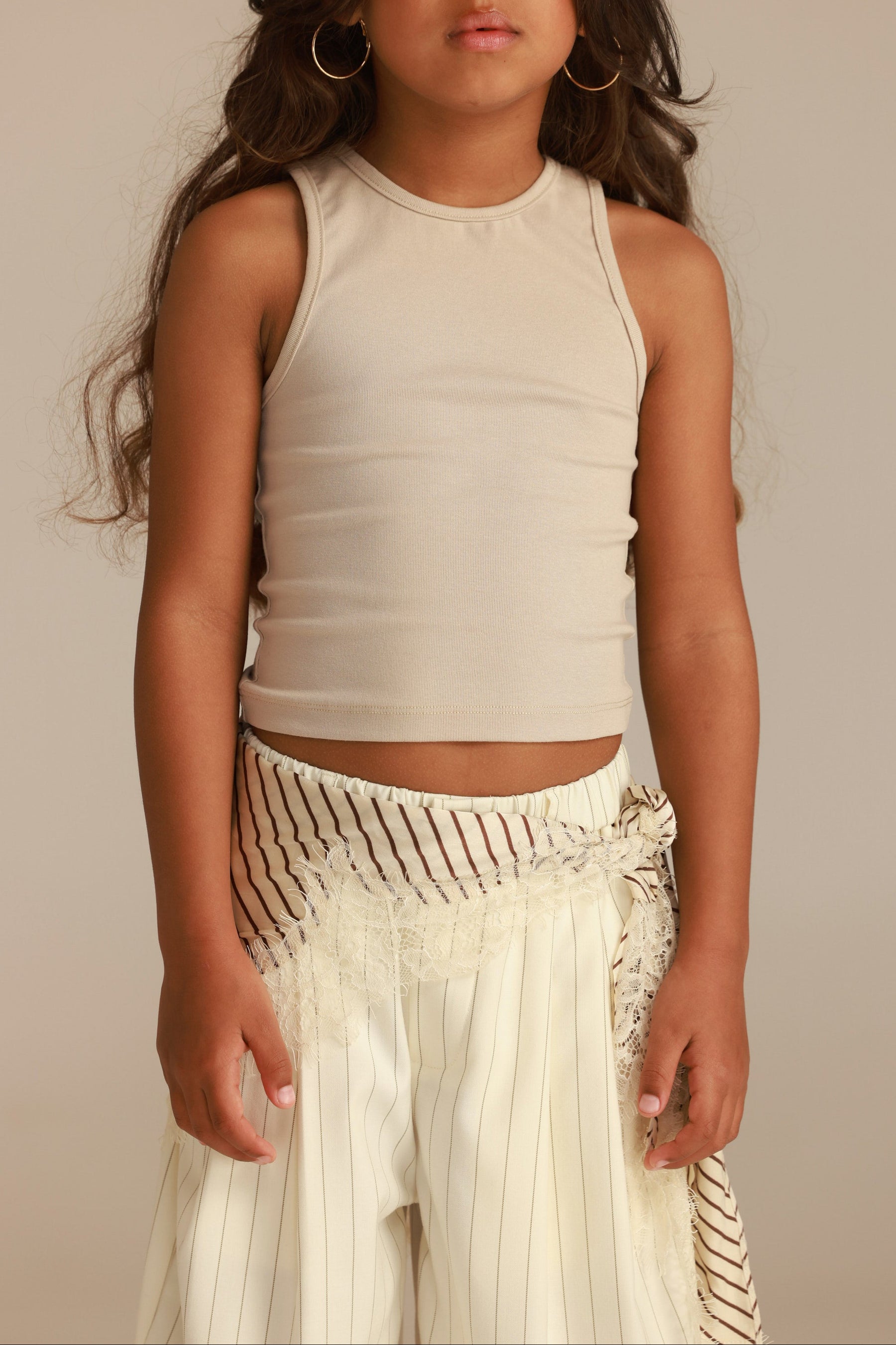 גופיית אנאלי בז'