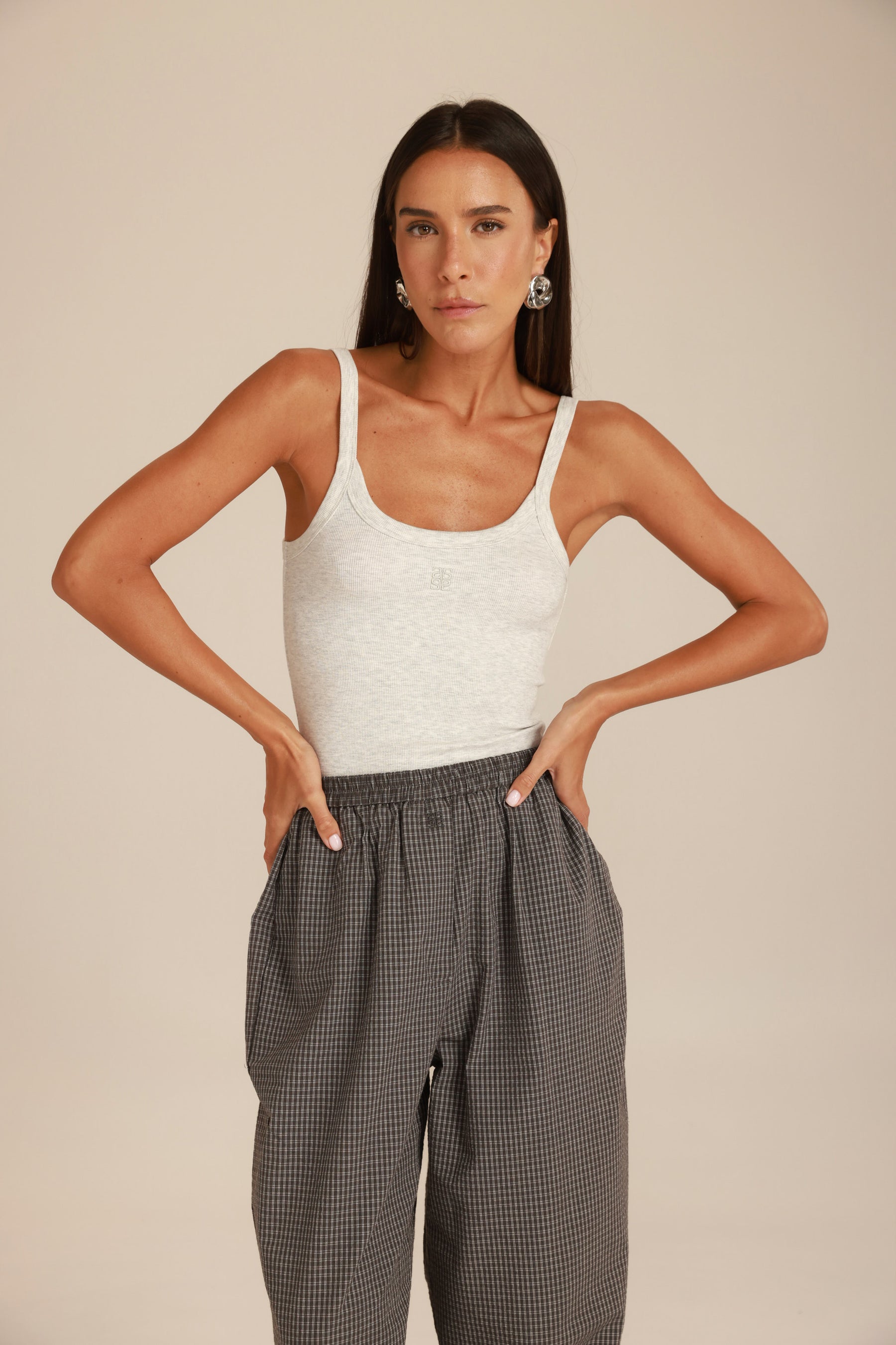 גופיית סמנתה אפור בהיר