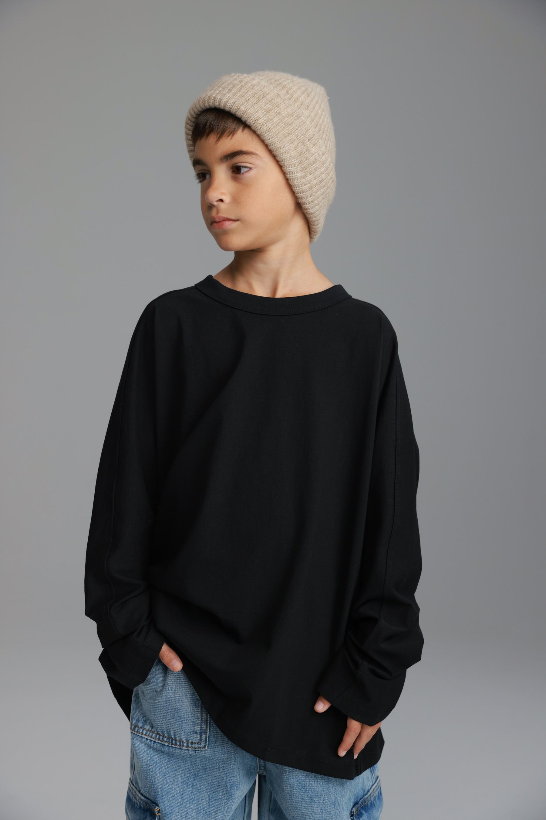 חולצת קרינה שחורה