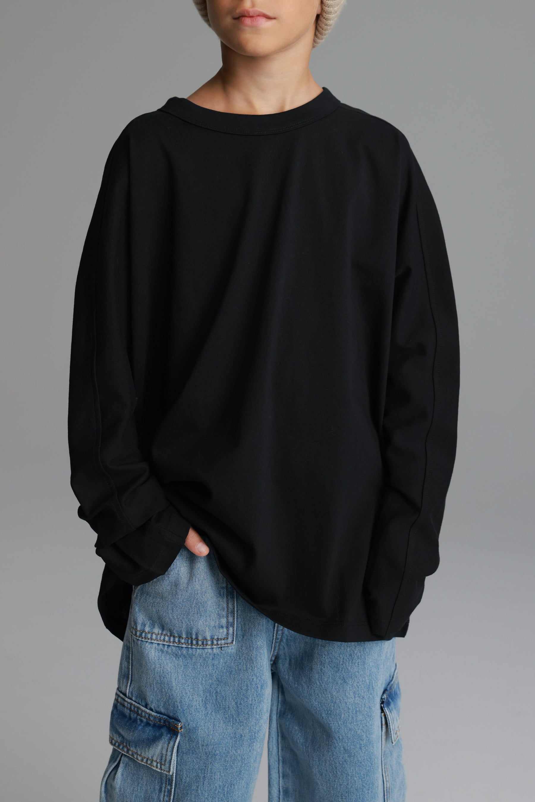 חולצת קרינה שחורה