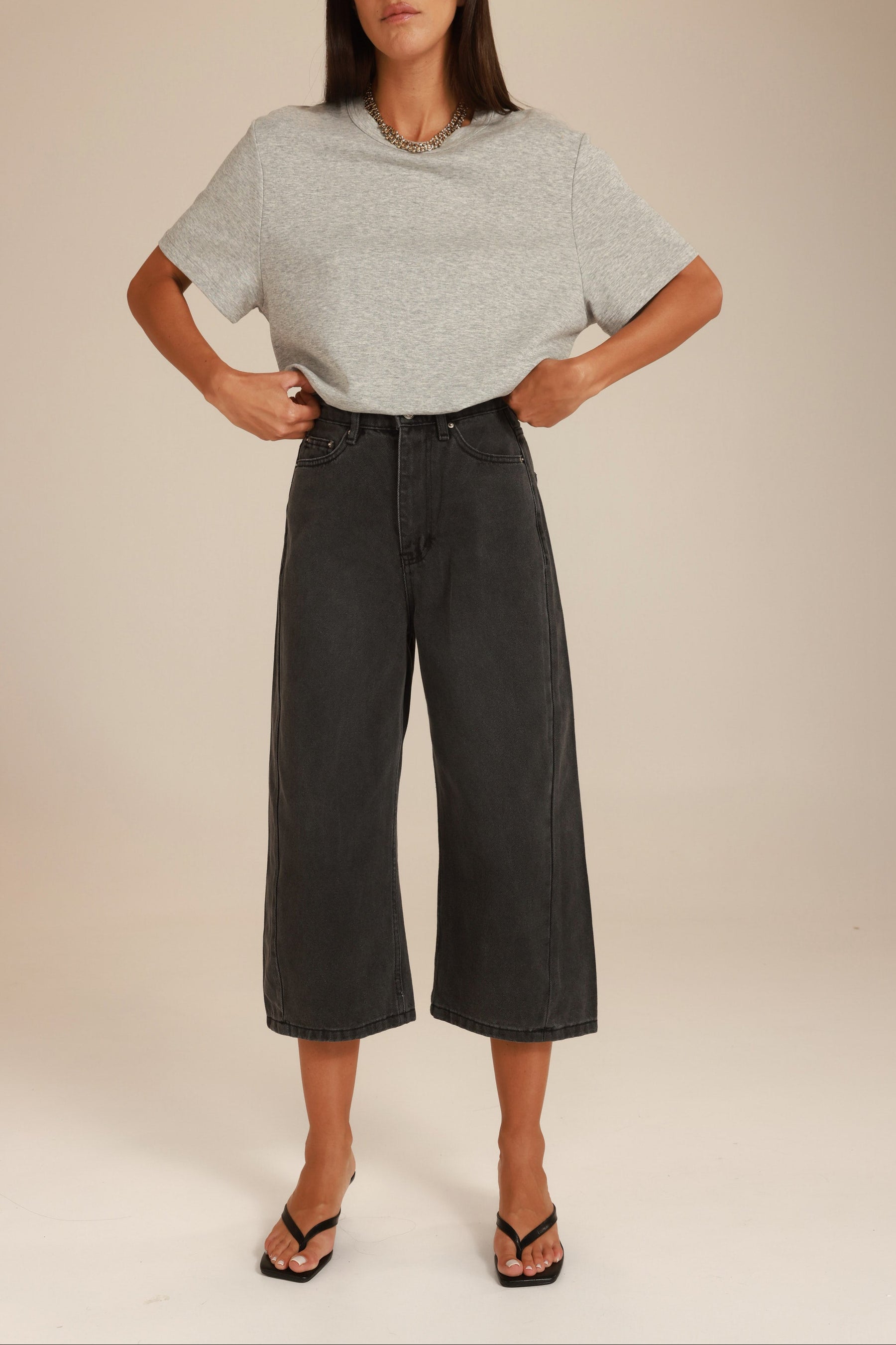 ג'ינס לומי שחור