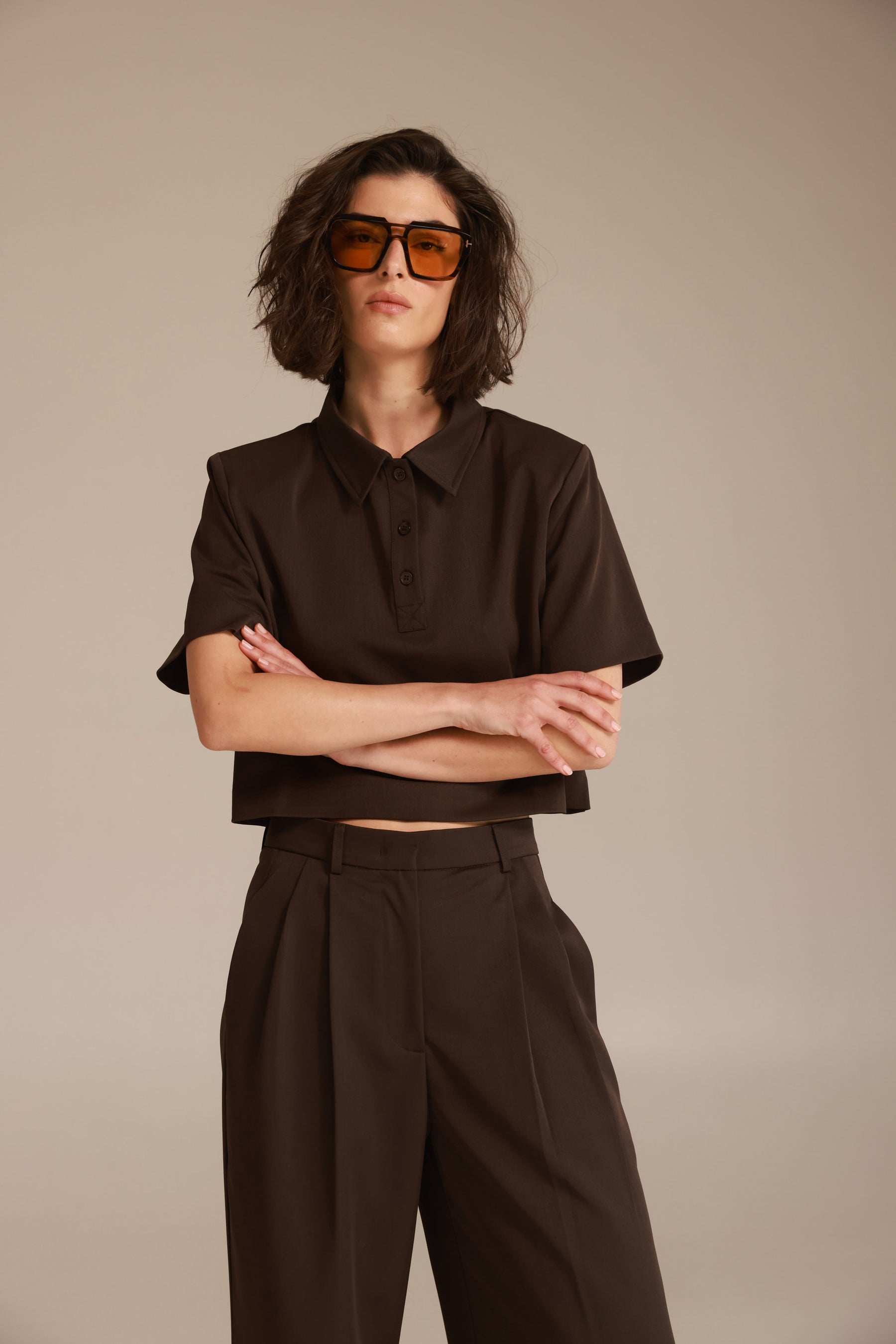 חולצת קרופ לארס חומה