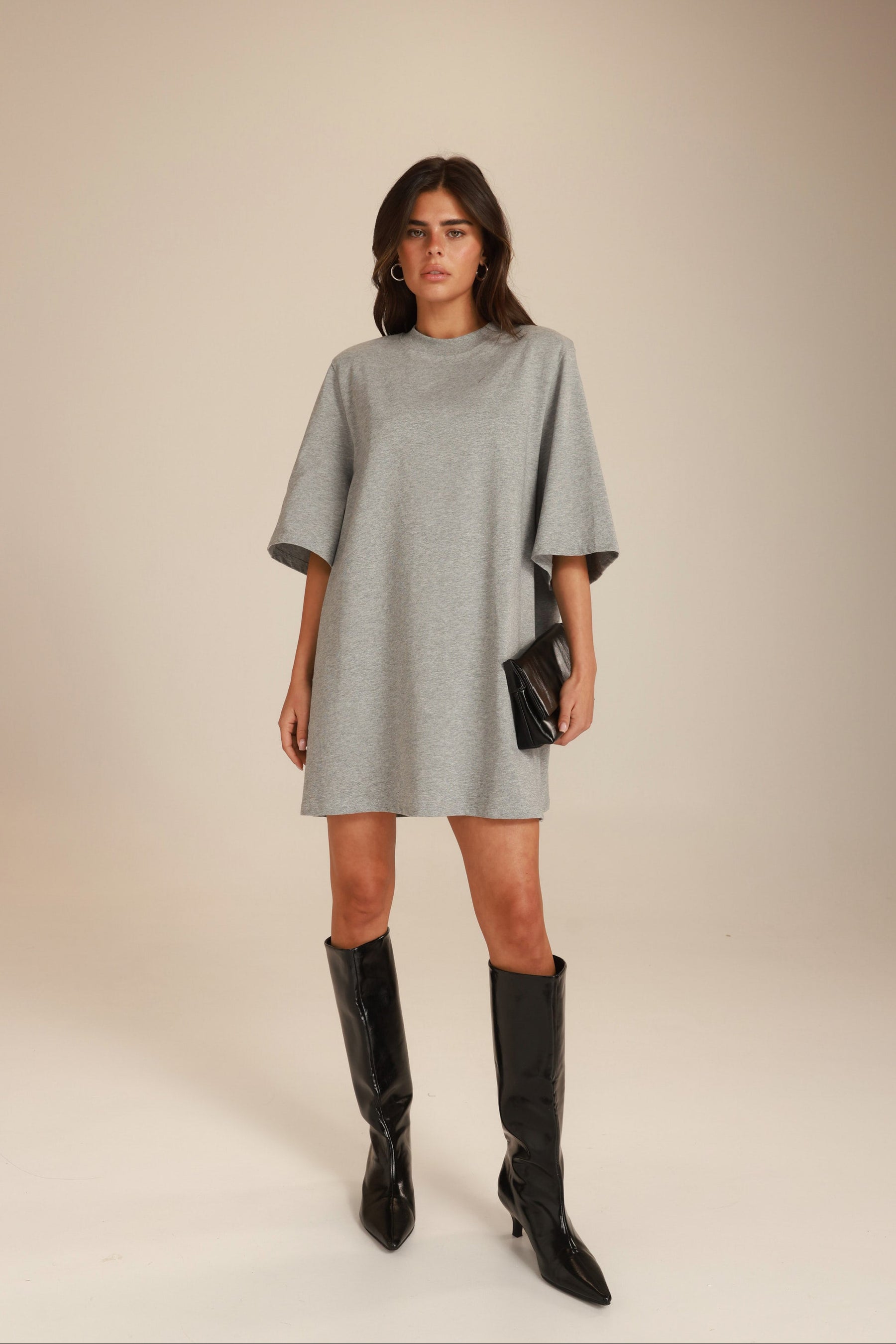 שמלת אלה אפורה