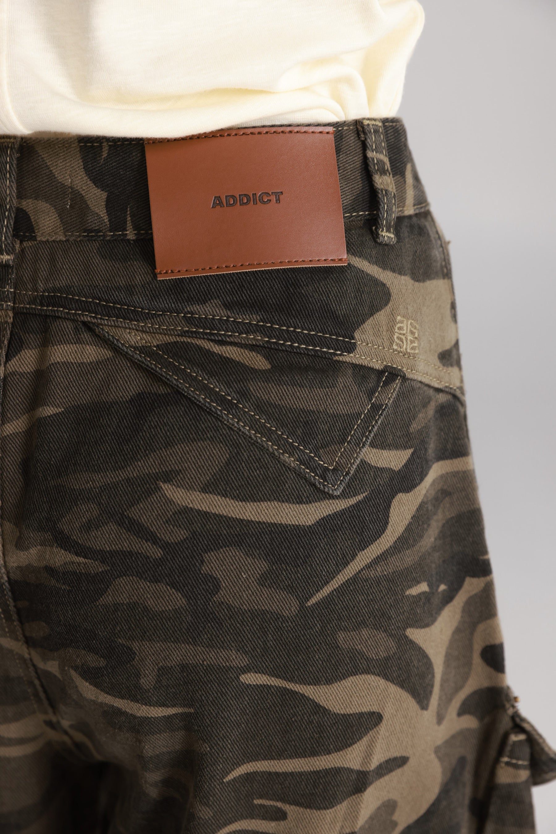 מכנסי ג'סמין חאקי