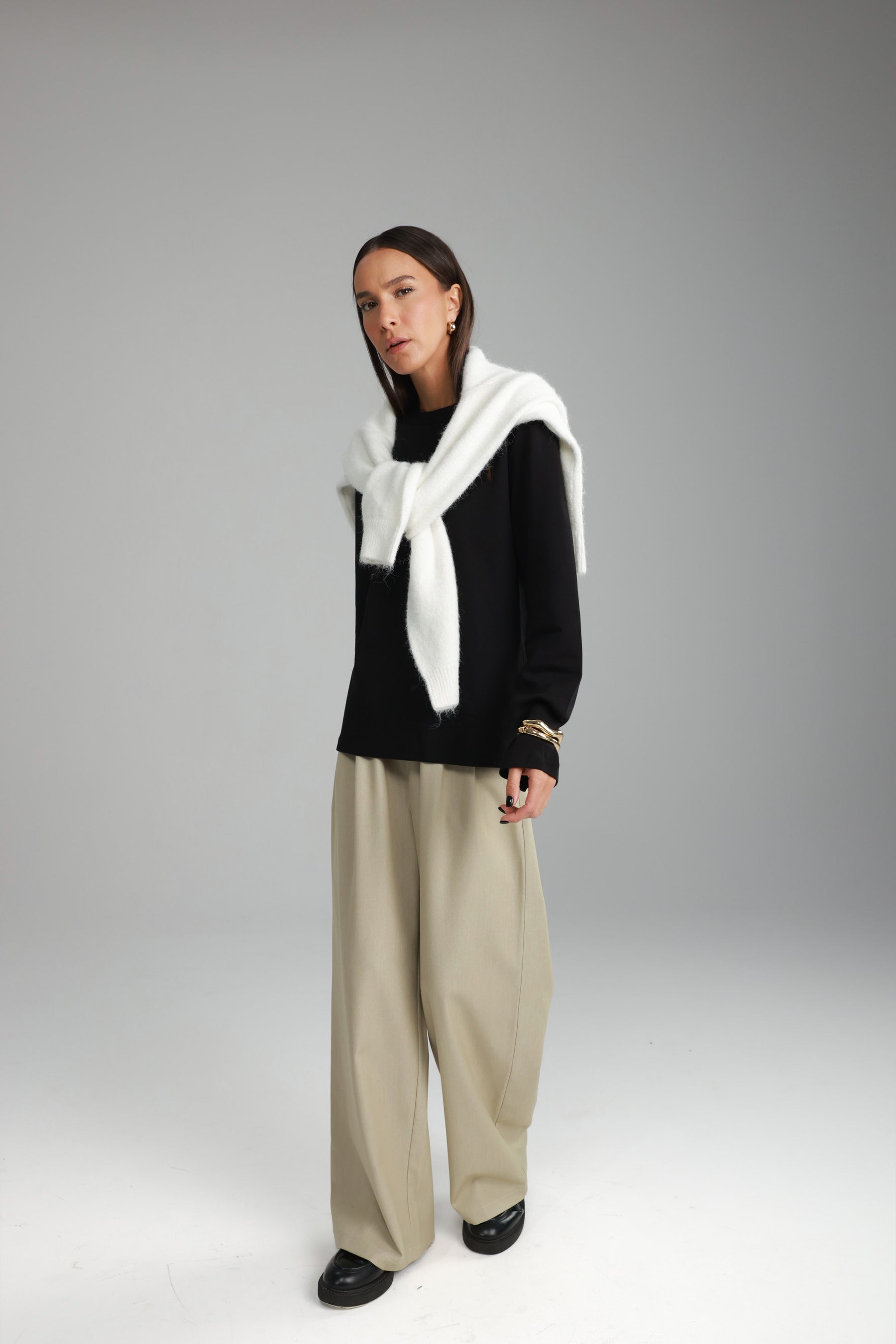 חולצת רורי שחורה