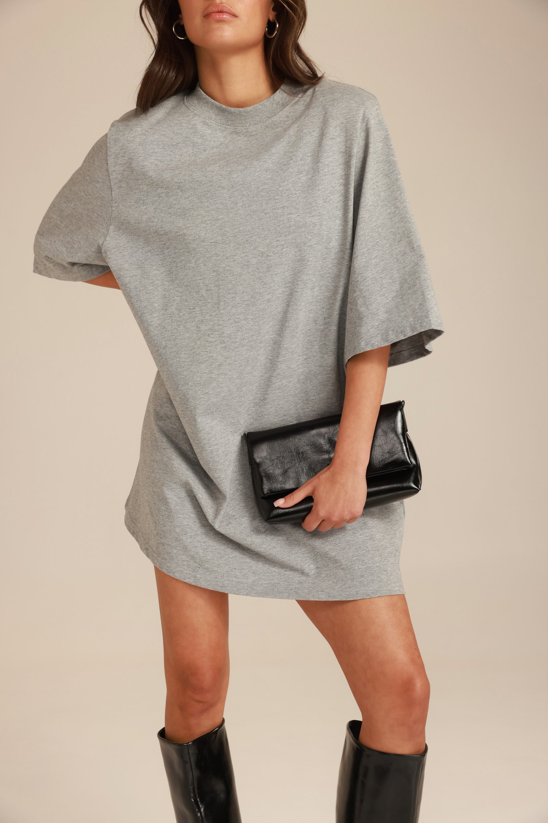 שמלת אלה אפורה