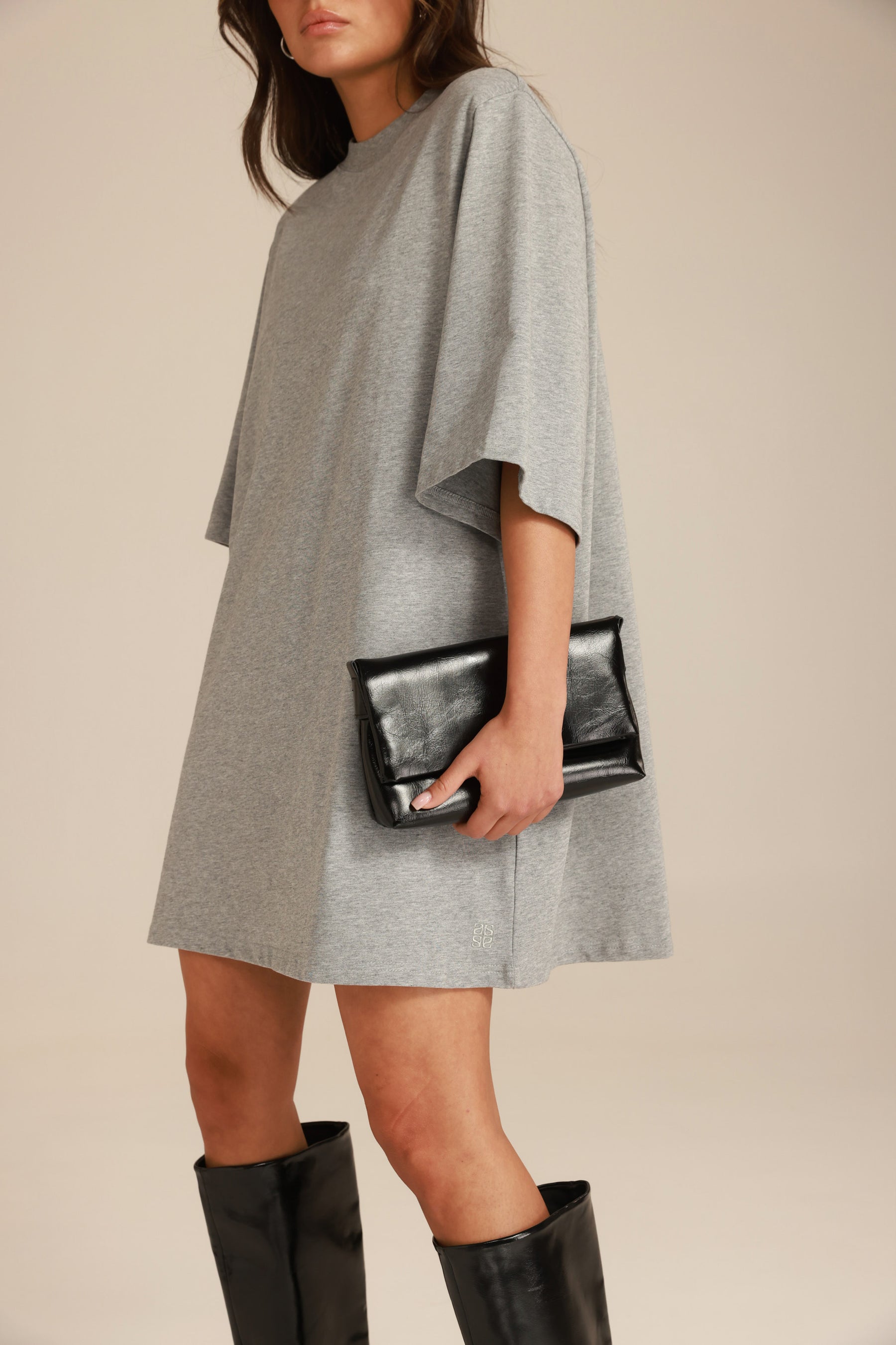 שמלת אלה אפורה