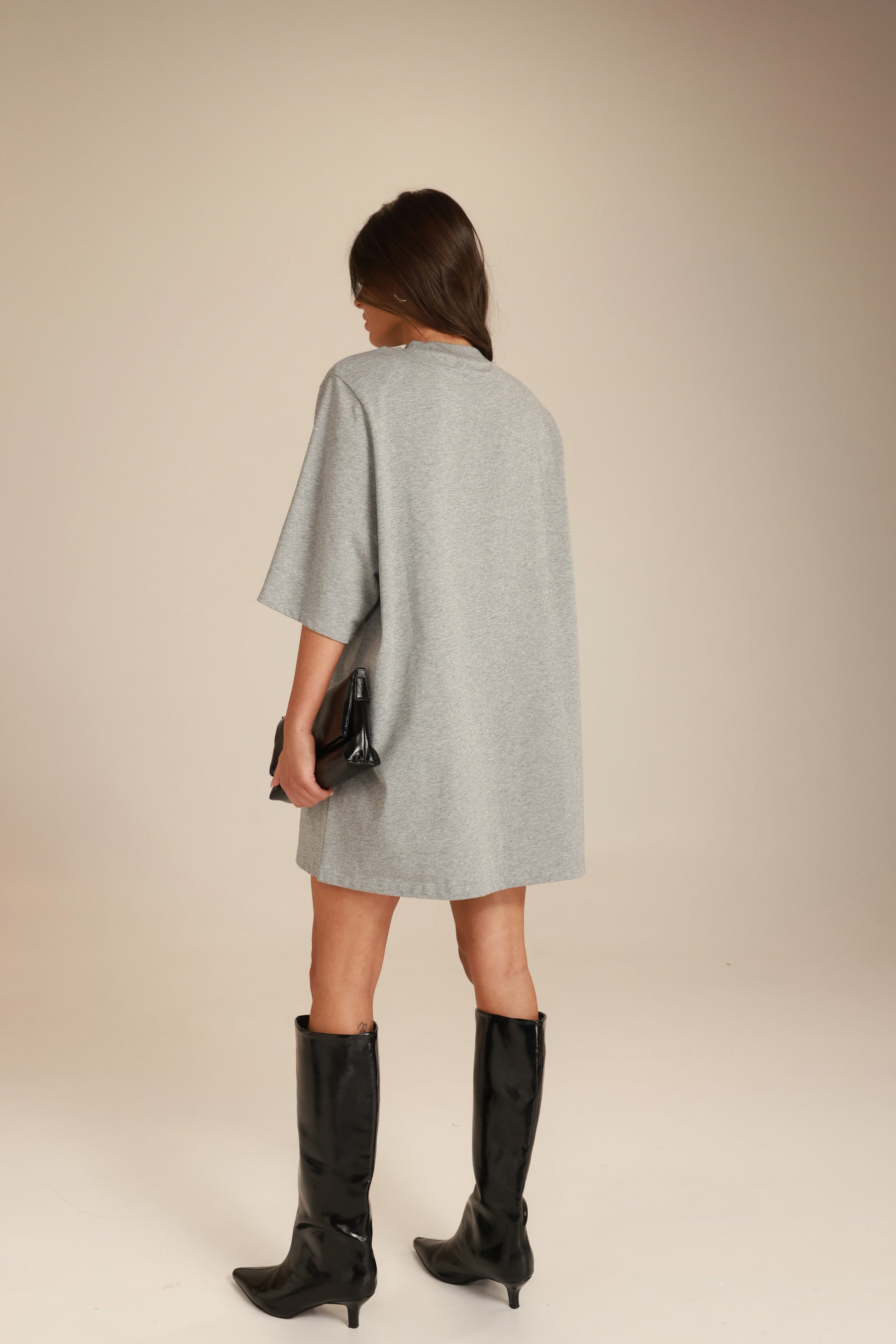 שמלת אלה אפורה