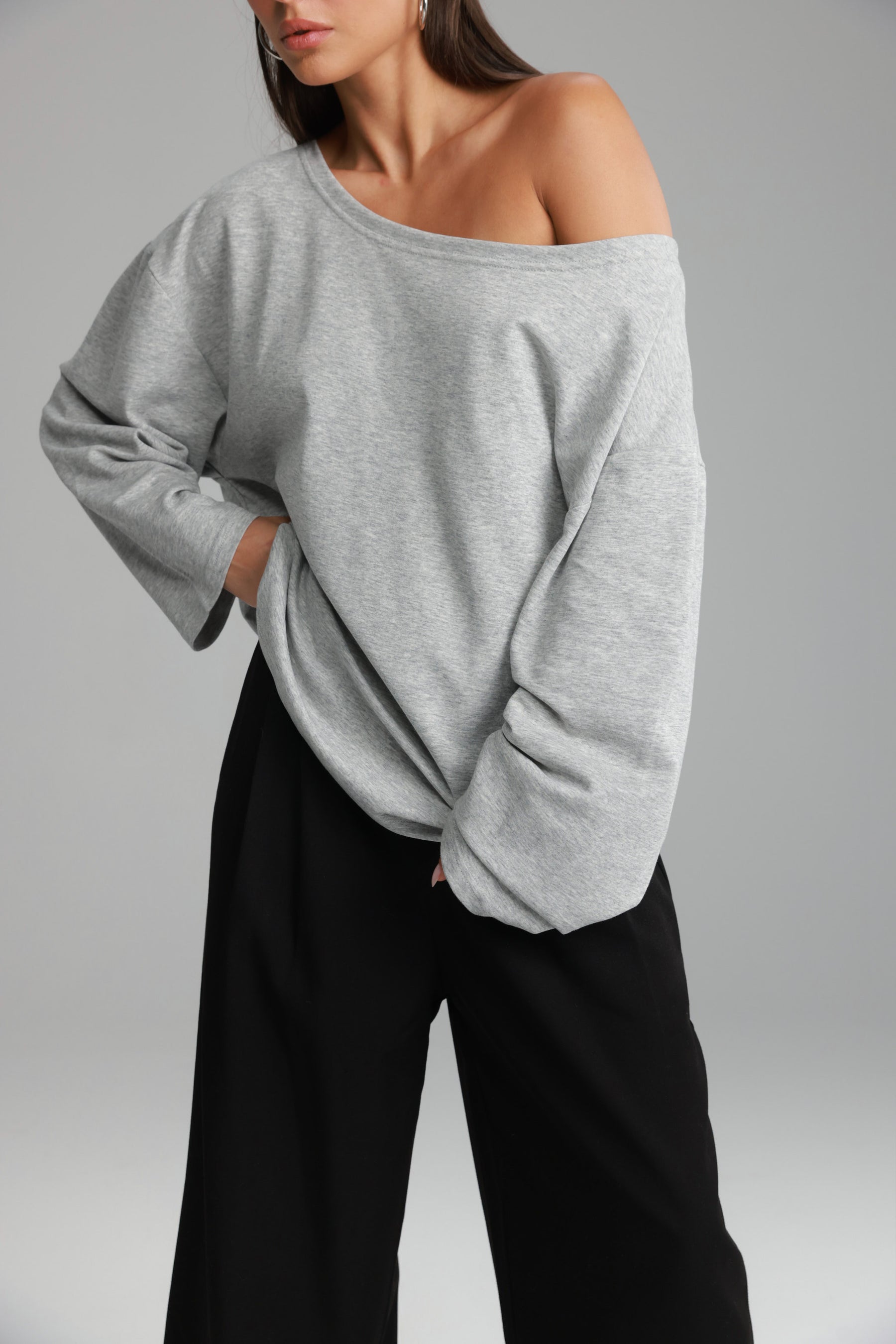 חולצת מרקל אפורה