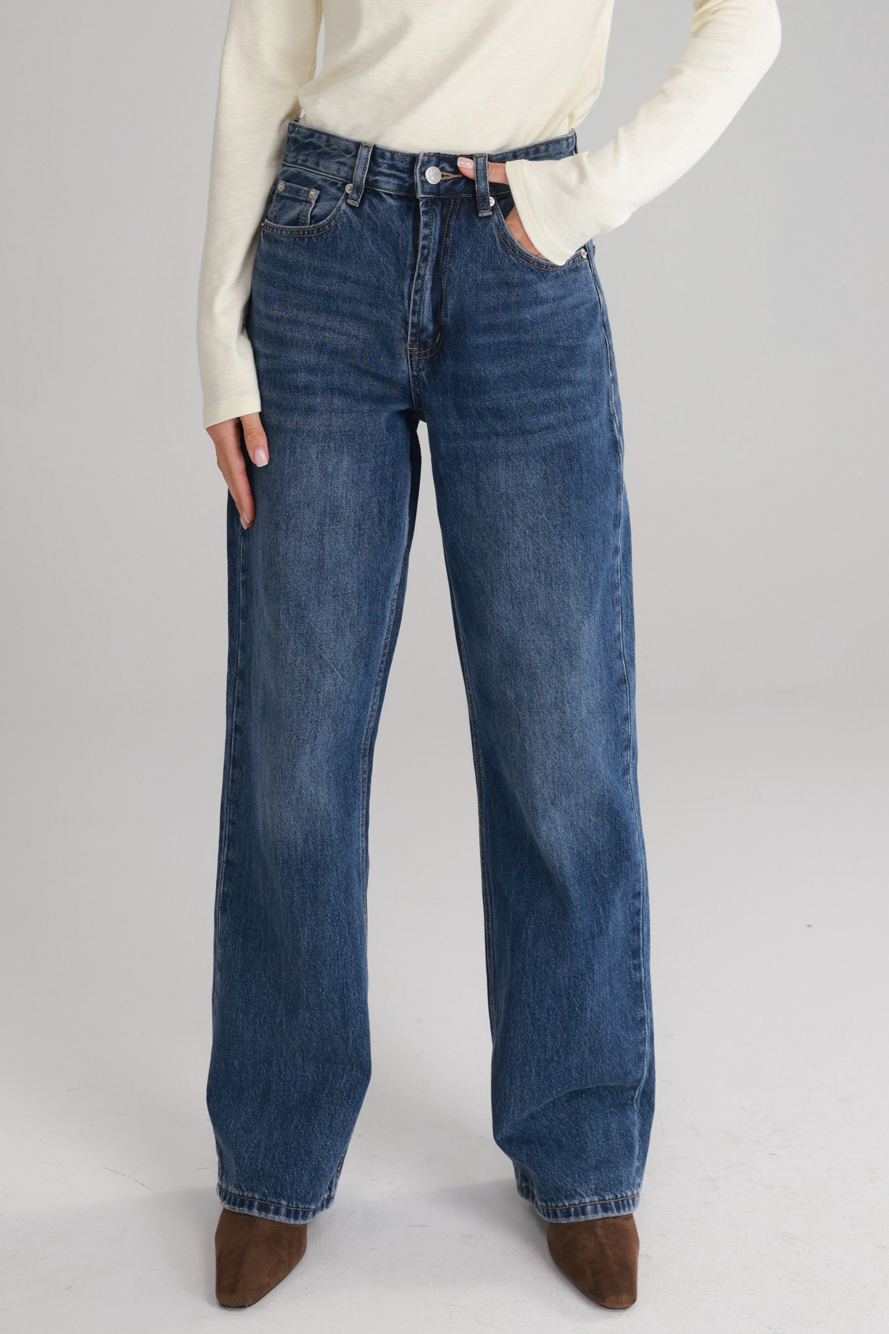 ג'ינס סאלי כחול כהה