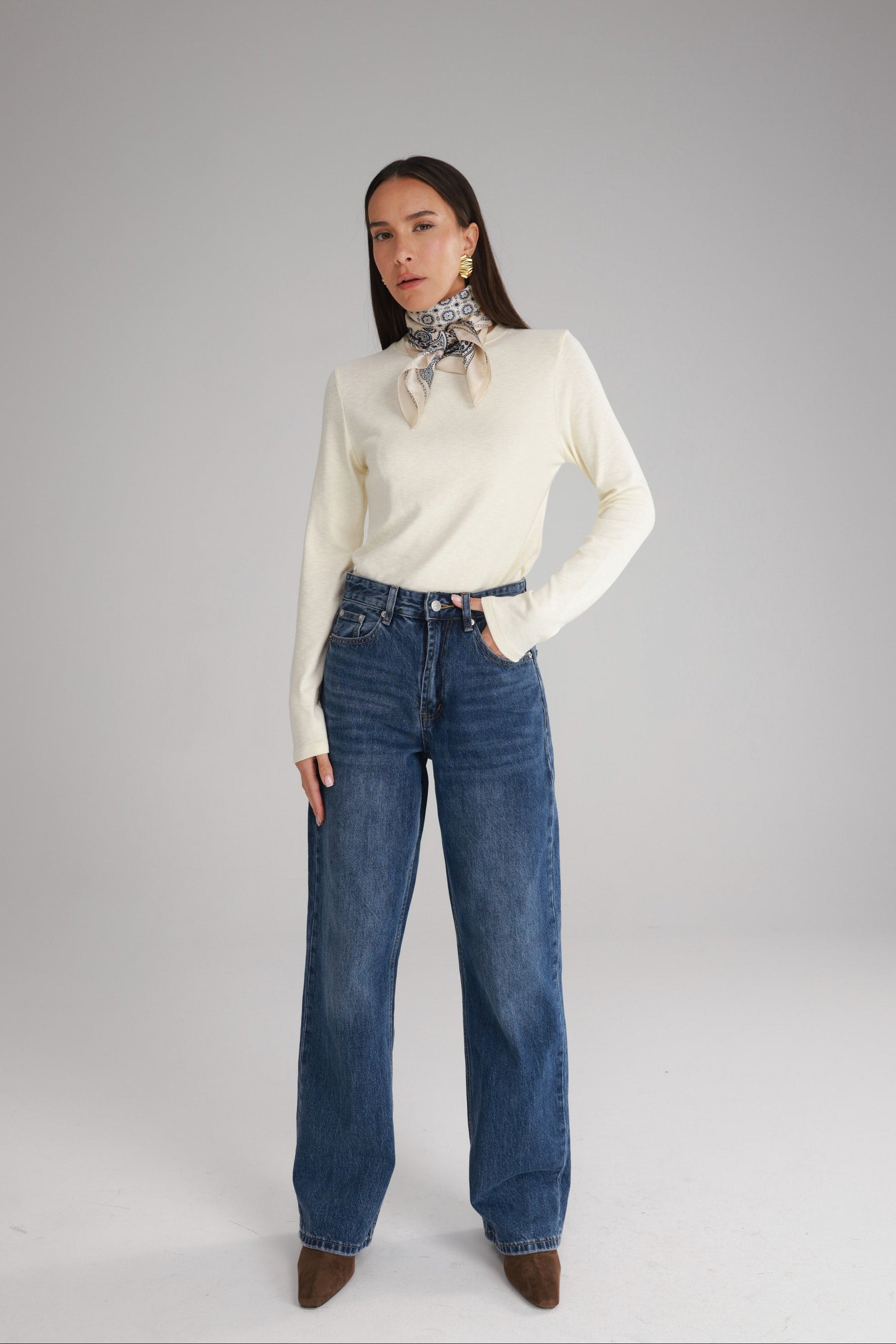 ג'ינס סאלי כחול כהה