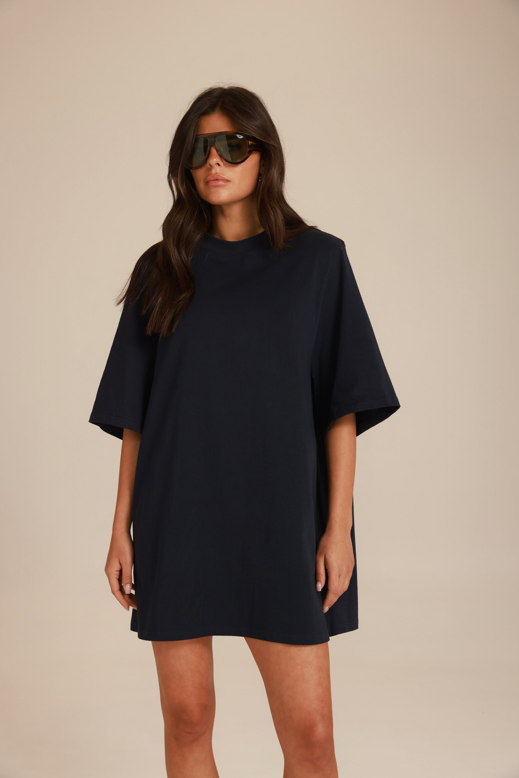 שמלת אלה נייבי