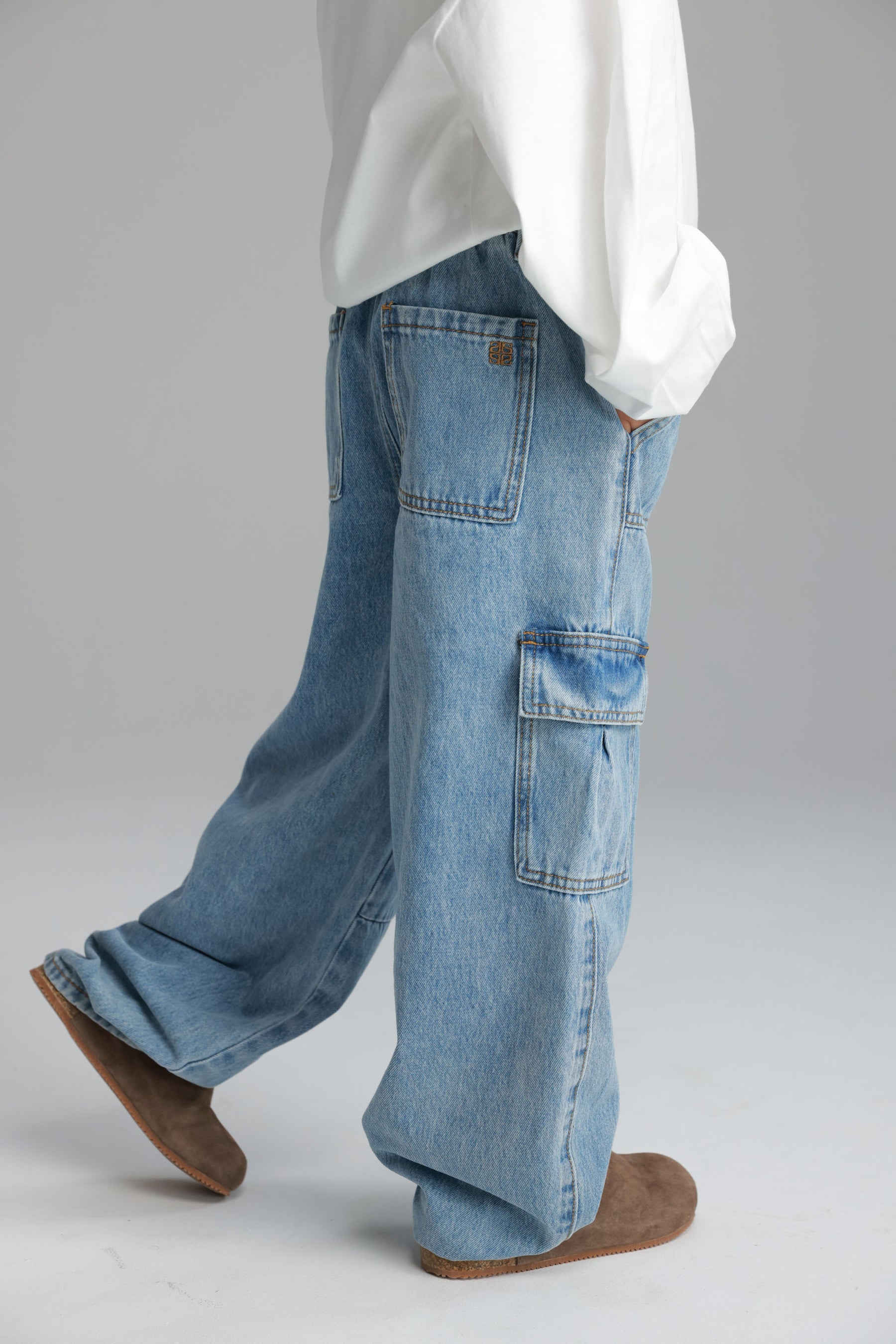 ג'ינס מרטין כחול