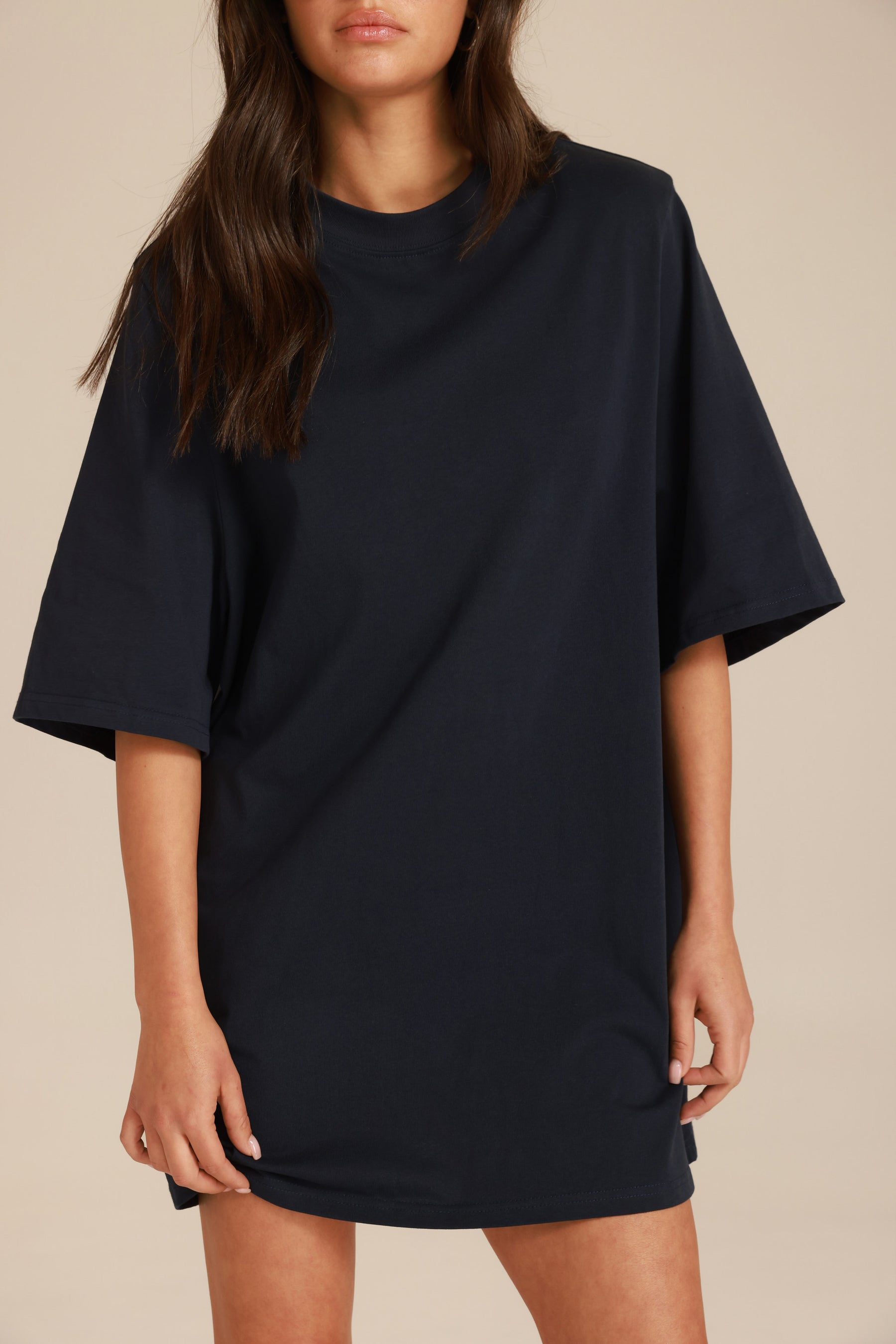 שמלת אלה נייבי