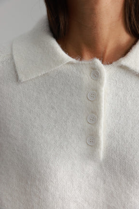 סוודר מולי לבן