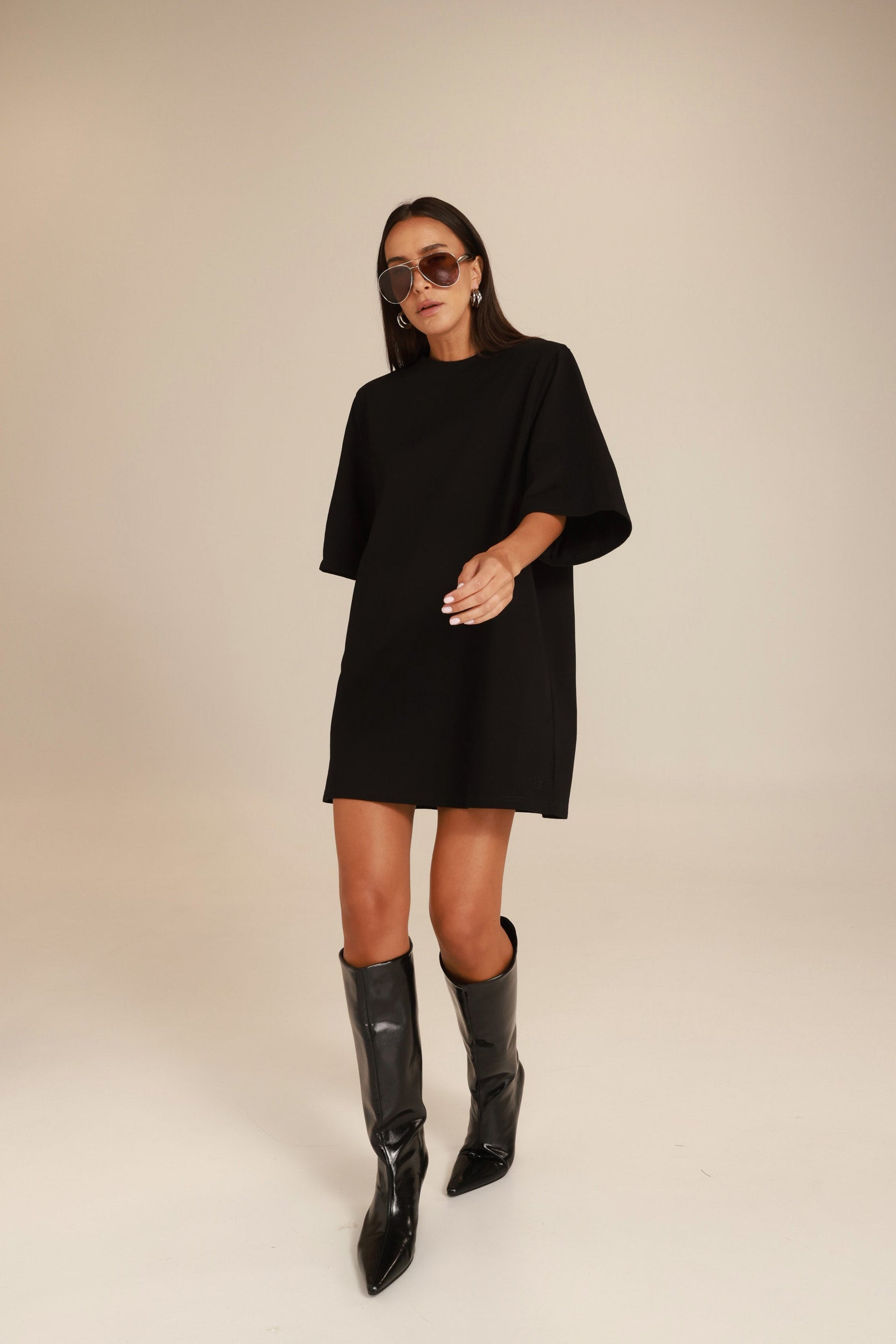 שמלת אלה שחורה